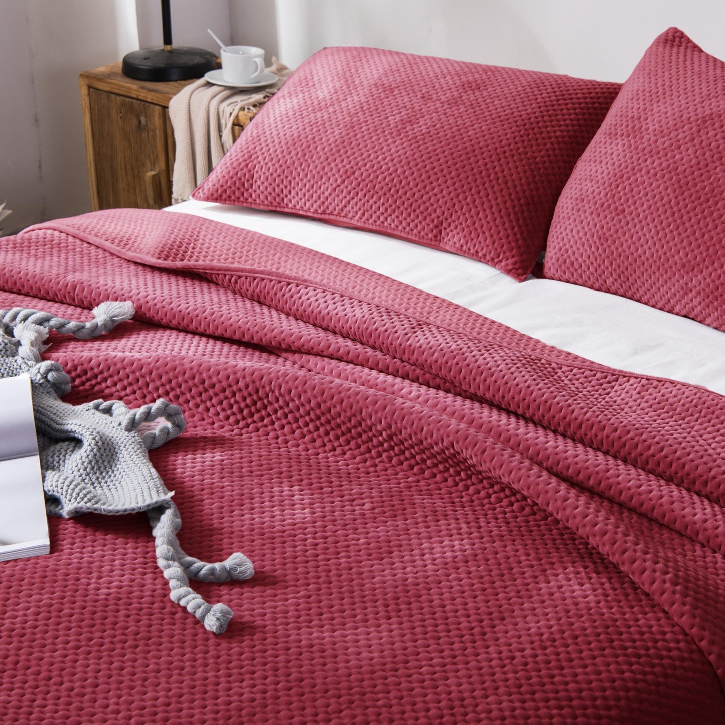 Sleep City Queen / Dusty Rose Bedspread Kasentex All Season Cozy Velvet Quilt Set with Shams, Queen, King, Room Decor, Graduation Gifts Kasentex