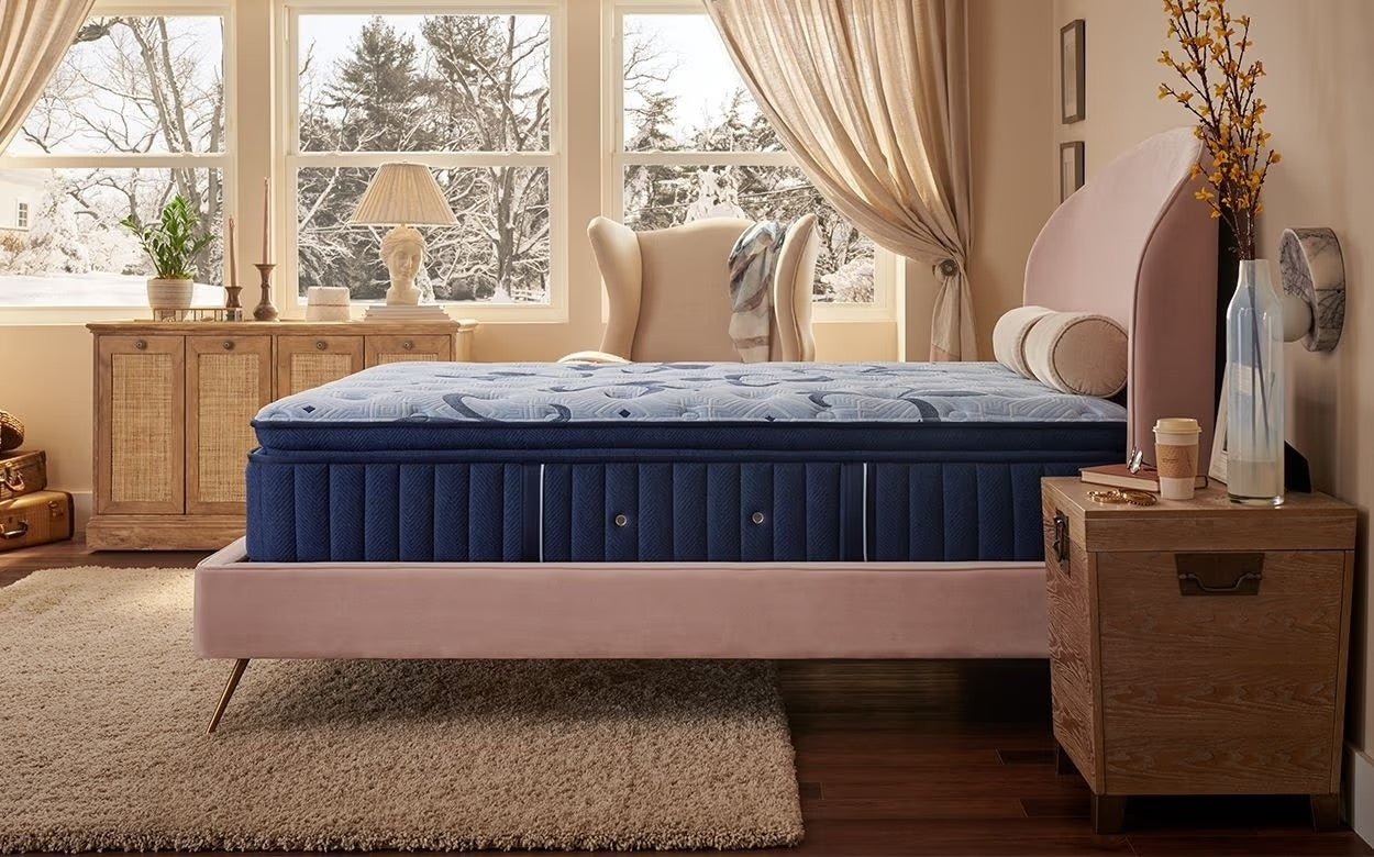 Sleep City Twin XL / Soft Mattress Estate Pillow Top Stearns & Foster®