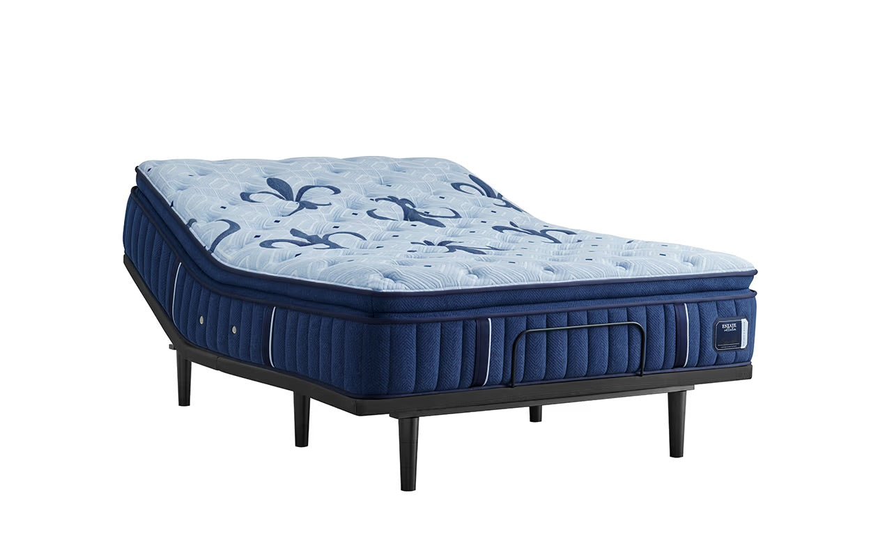Sleep City Twin XL / Soft Mattress Estate Pillow Top Stearns & Foster®