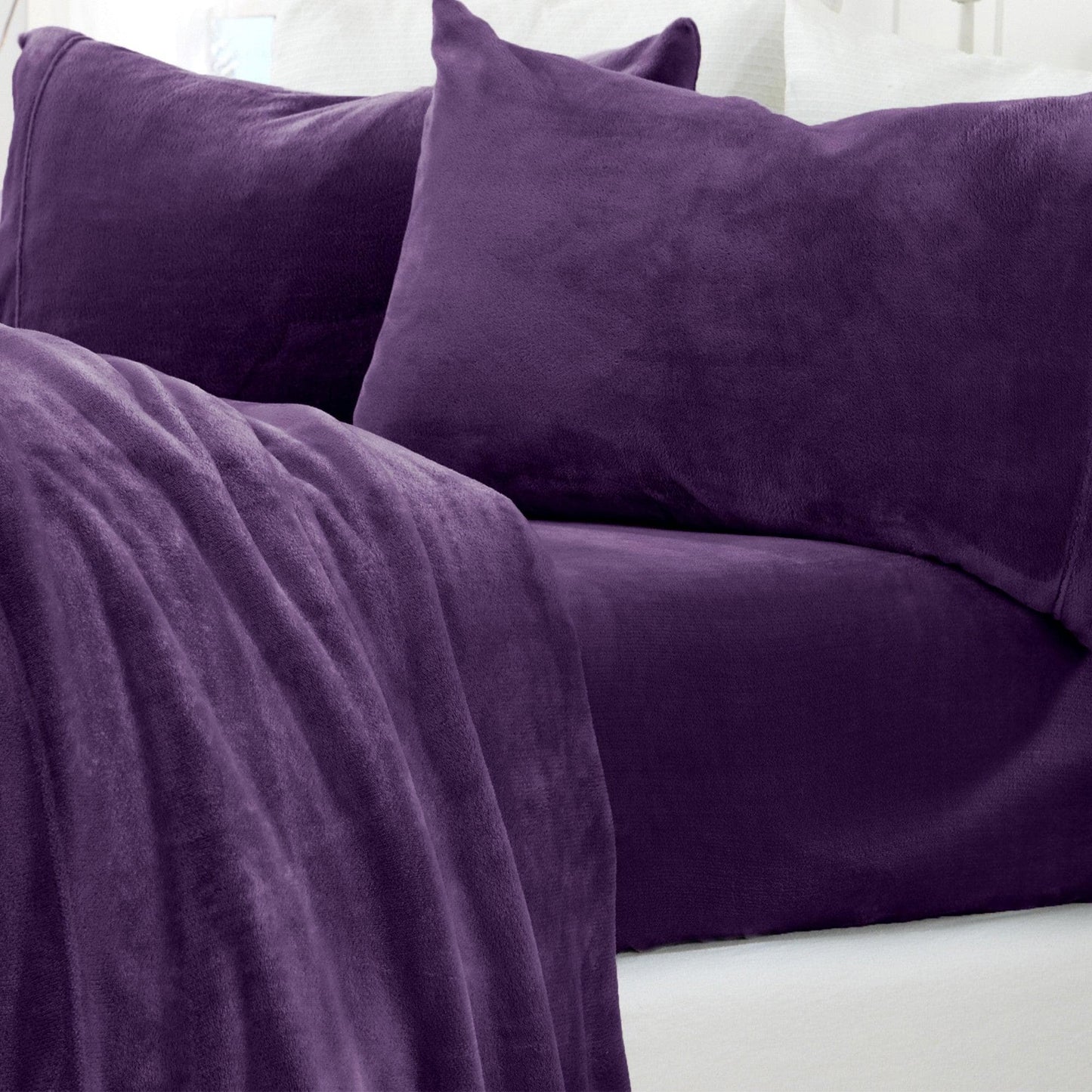 Sleep City Full / Navy 4-Piece Solid Jewel-Toned Plush Sheet - Velvet Luxe Collection Great Bay Home