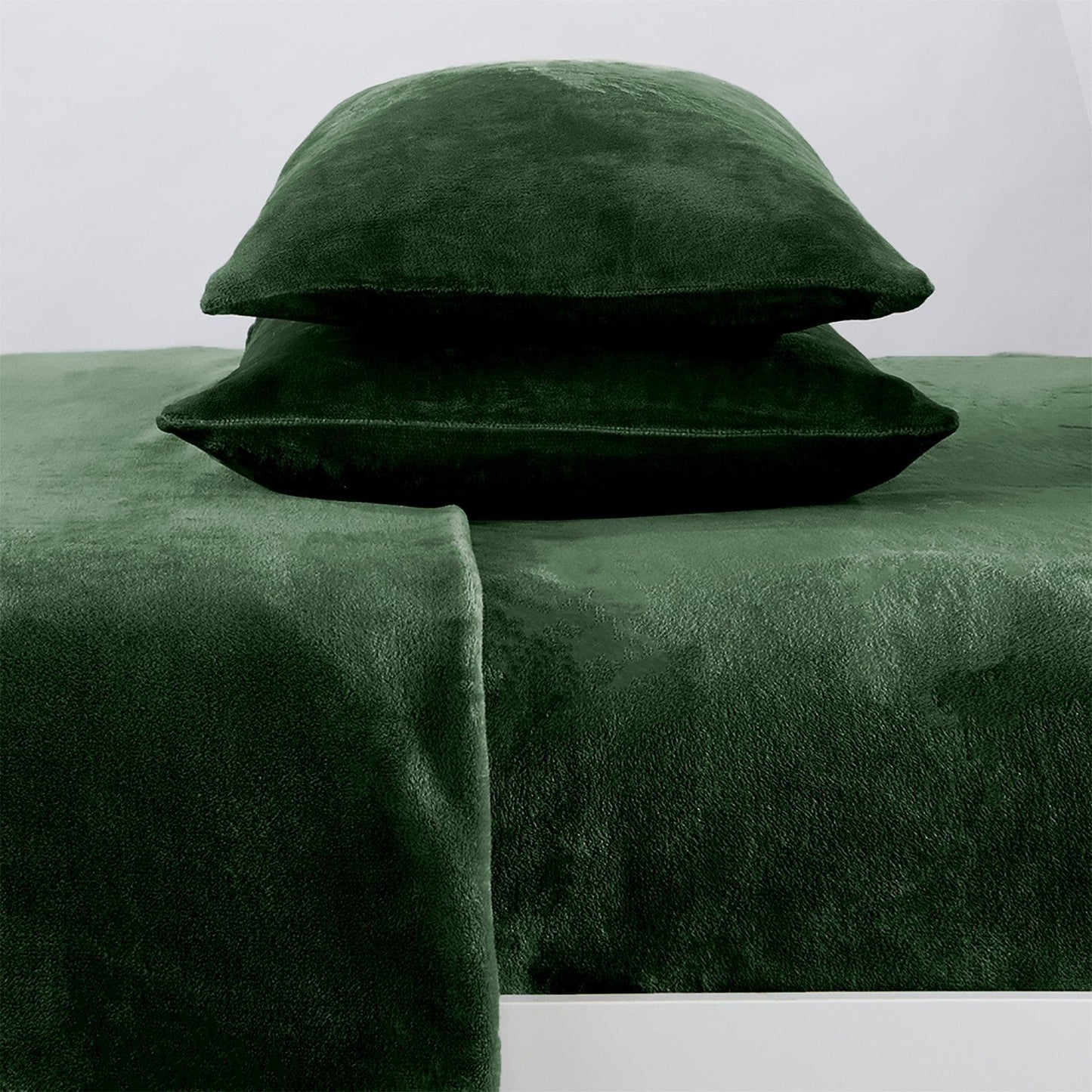 Sleep City Full / Emerald 4-Piece Solid Jewel-Toned Plush Sheet - Velvet Luxe Collection Great Bay Home