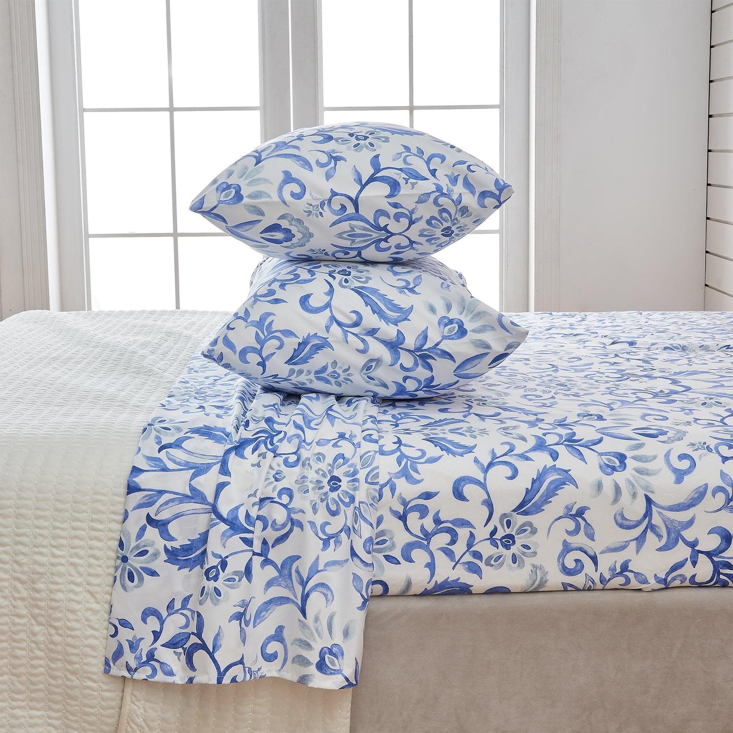 Sleep City Twin / Watercolor Flowers - Blue Sheets 4 Piece Watercolor Floral Microfiber Sheet - Delia Collection Great Bay Home