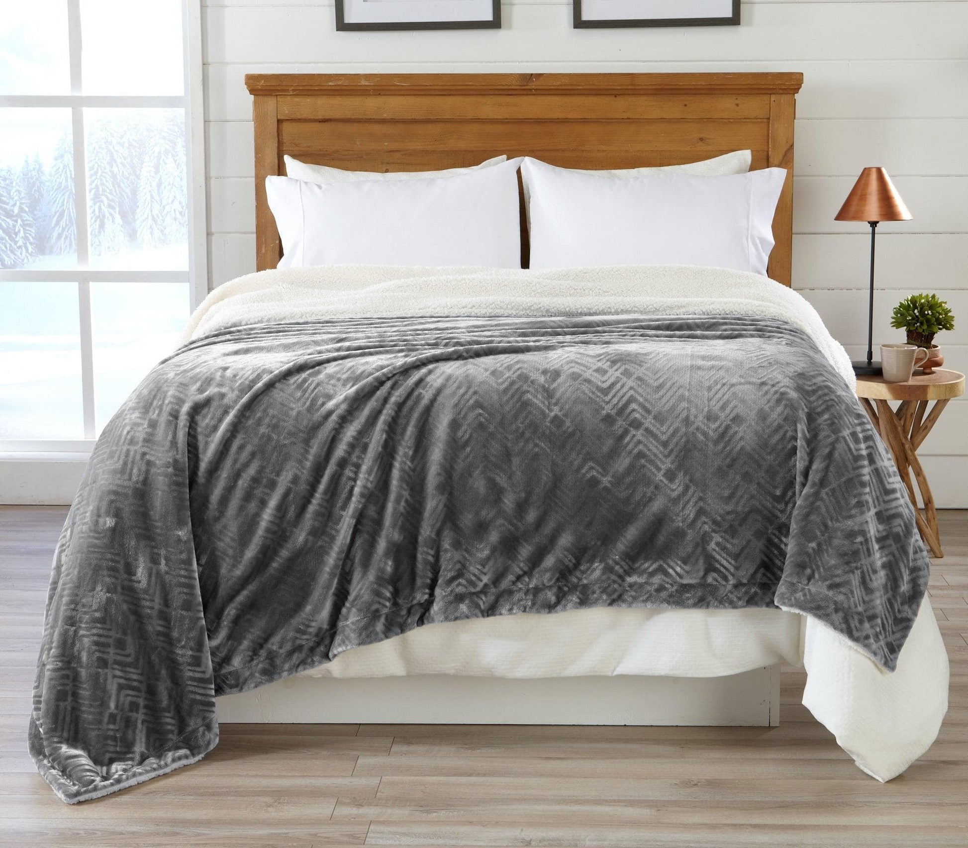 Sleep City Twin / Pewter Blankets Velvet Plush Sherpa Luxury Bed Blanket - Cielo Collection Great Bay Home