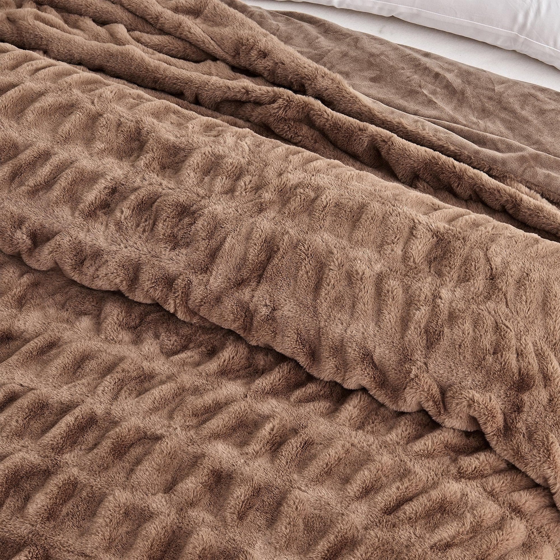 Sleep City 50" x 60" Throw / Brown / Taupe Blankets Ruched Faux Fur Throw Blanket - Alondra Collection Great Bay Home