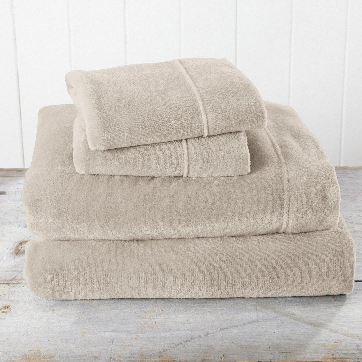 Sleep City Twin / Sea Mist Sheets 4-Piece Solid Plush Sheet - Velvet Luxe Collection Great Bay Home