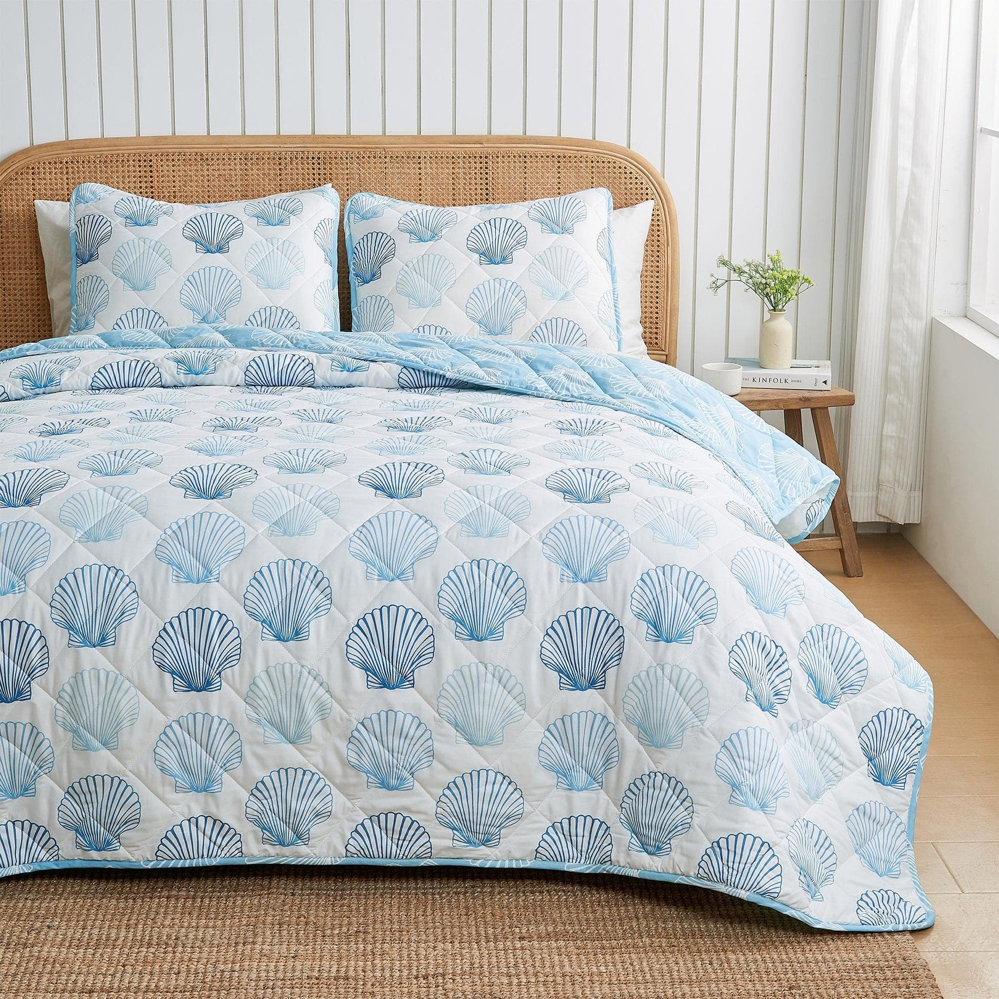 Sleep City Twin / Twin XL / Blue Seashells Quilts & Comforters Coastal Blue Seashell Quilt Set - Cersi Collection Great Bay Home
