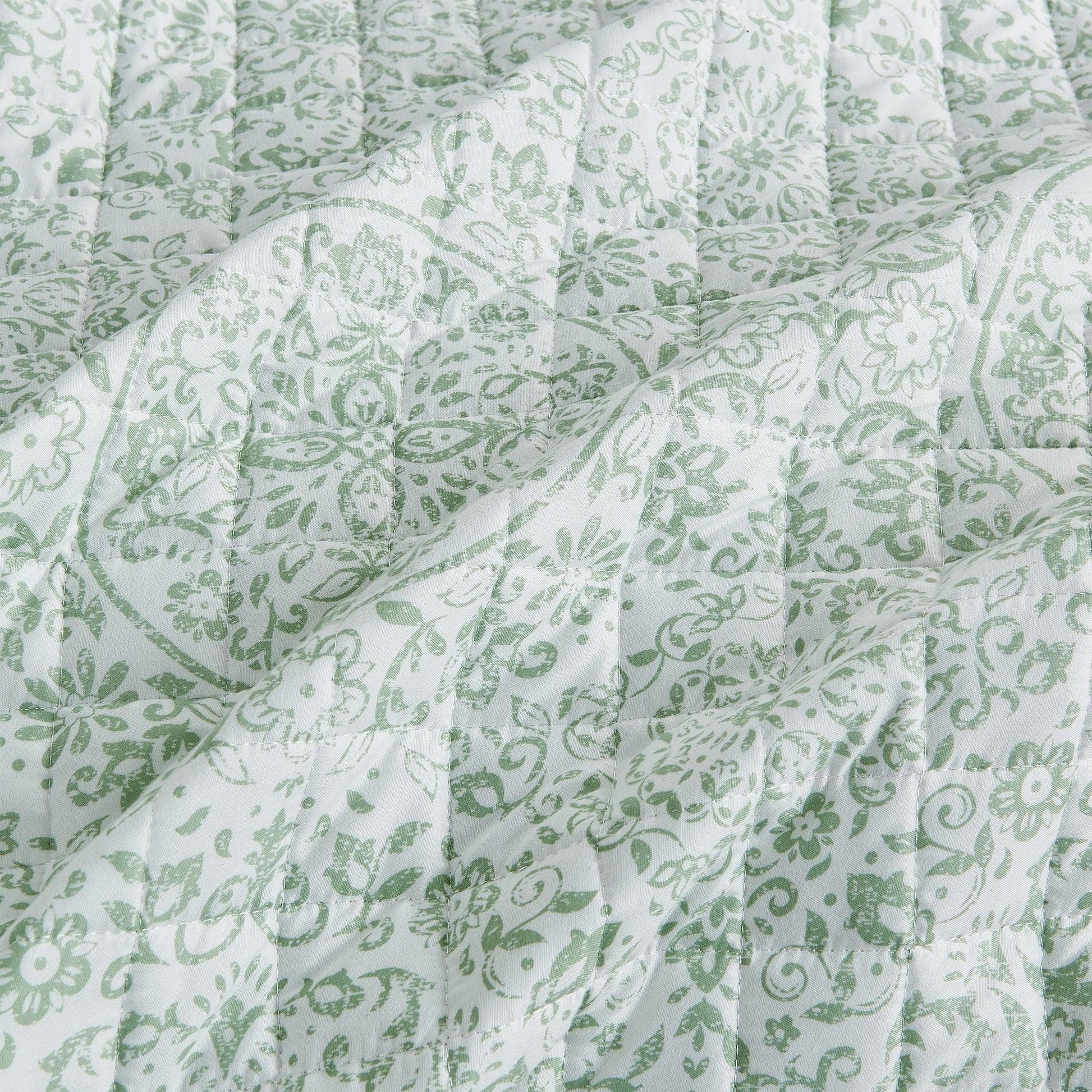 Sleep City Twin / Twin XL / Eucalyptus Floral Quilts & Comforters Floral Medallion Printed Microfiber Quilt Set - Kaleigh Collection Great Bay Home