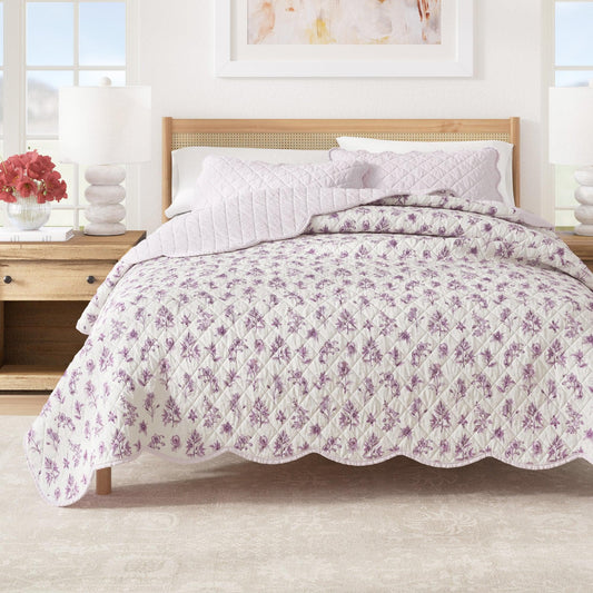 Sleep City Twin / Twin XL / Spring Petals Lavender Quilts & Comforters Floral Print & Scallopeded Edge Cotton Quilt Set - Sandie Collection Great Bay Home