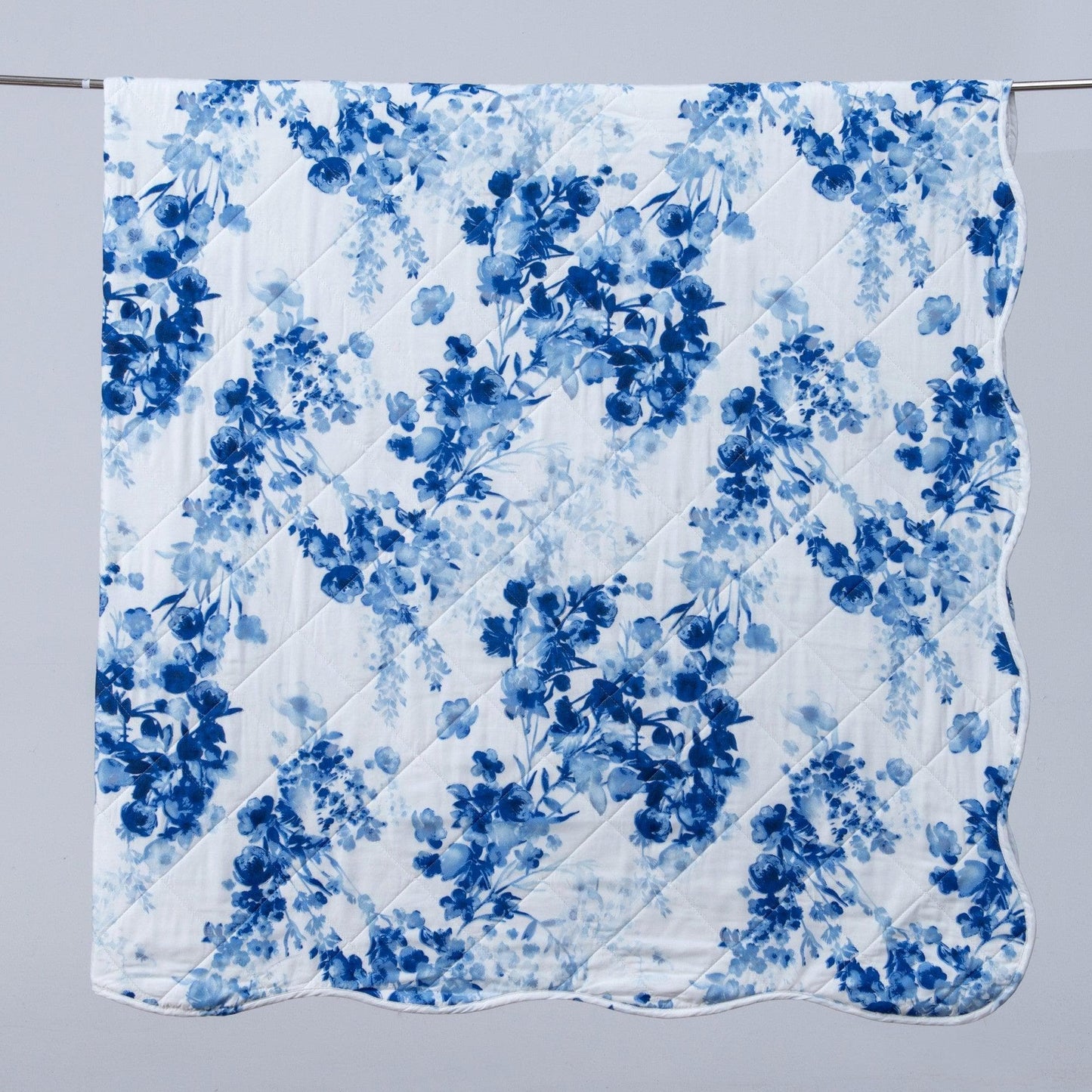 Sleep City Twin / Jacqueline Quilts Watercolor Leaves 3 Piece Quilt Set - Jacqueline Collection Great Bay Home