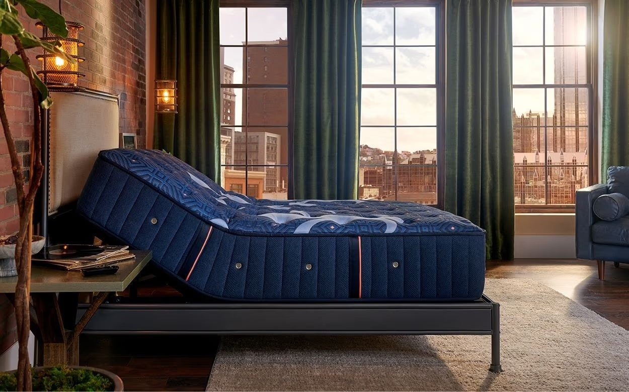 Sleep City Twin XL / Medium Mattress Lux Estate Stearns & Foster®