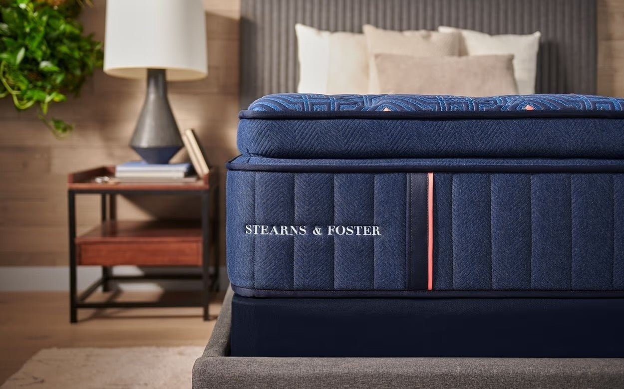 Sleep City Twin XL / Soft Mattress Lux Estate Pillow Top Stearns & Foster®
