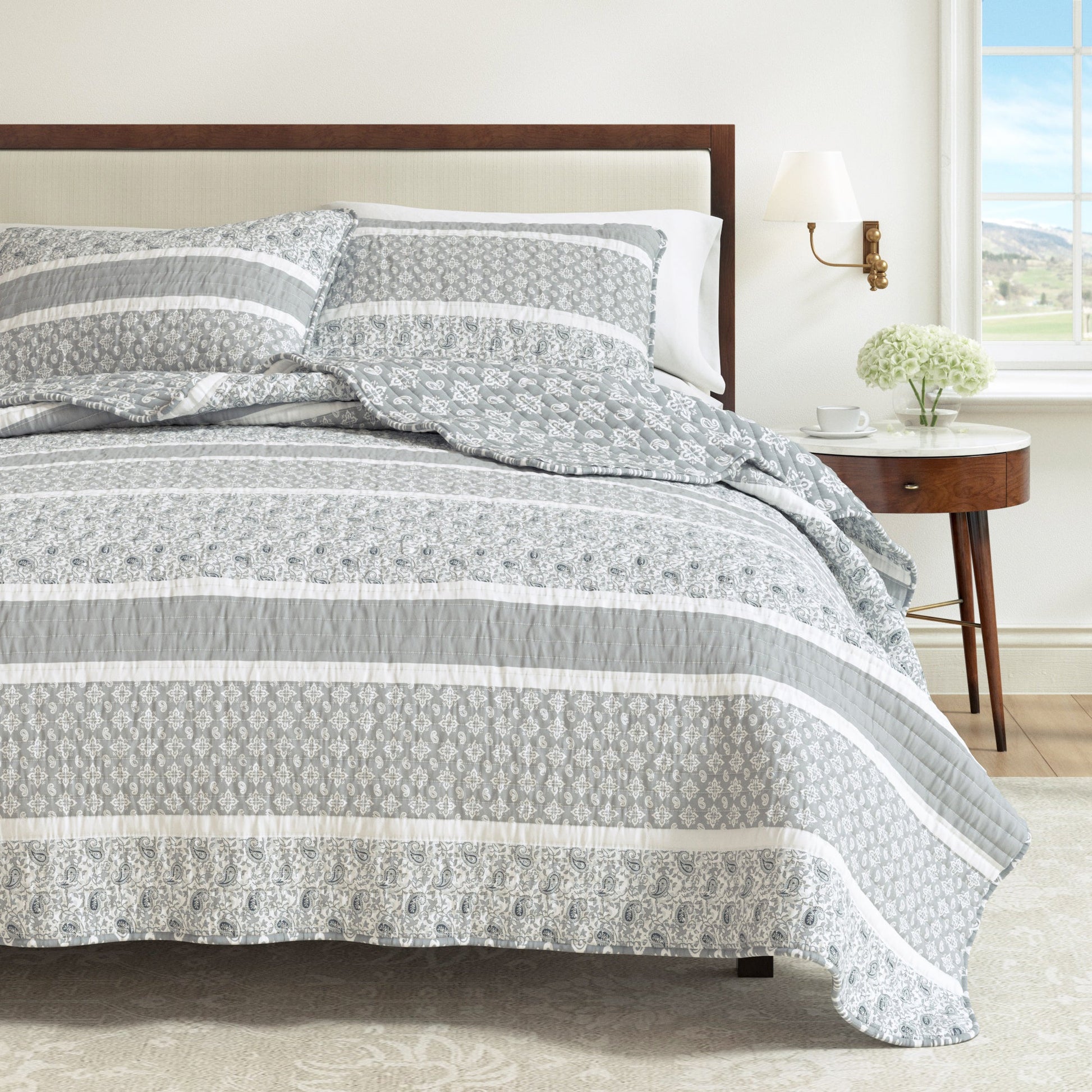 Sleep City Twin / Twin XL / Blue Quilts & Comforters 3-Piece Stripe Quilt - Kadi Collection Great Bay Home