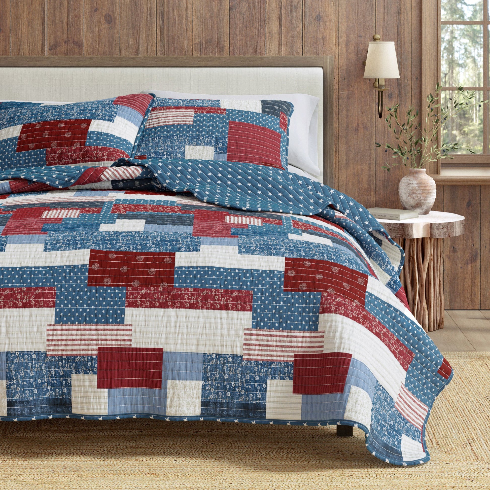 Sleep City Twin / Twin XL / Americana Patchwork Quilts & Comforters Americana Patchwork Quilt Set - Lowel Collection Great Bay Home