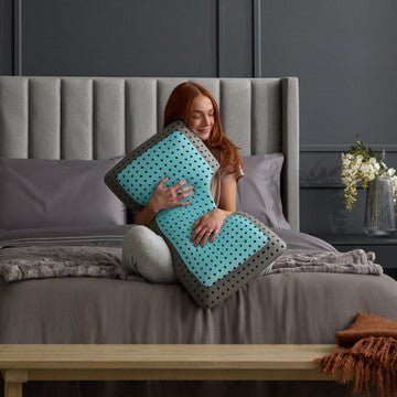Sleep City Queen Pillow Shoulder CarbonCool™ LT + OmniPhase™ Pillow Malouf