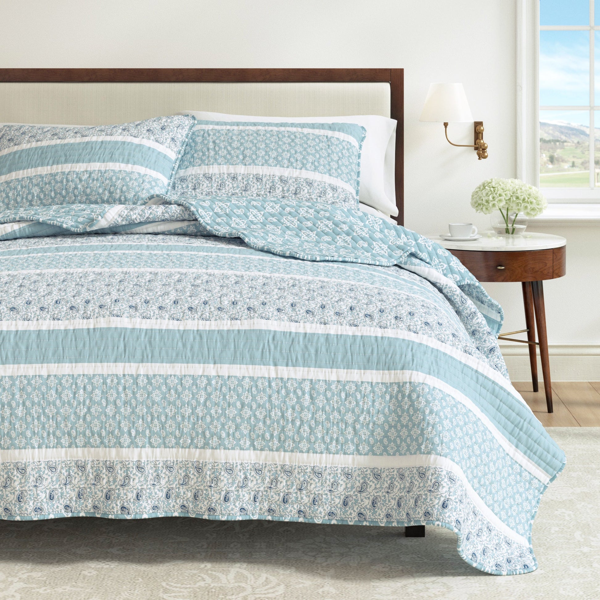 Sleep City Twin / Twin XL / Blue Quilts & Comforters 3-Piece Stripe Quilt - Kadi Collection Great Bay Home