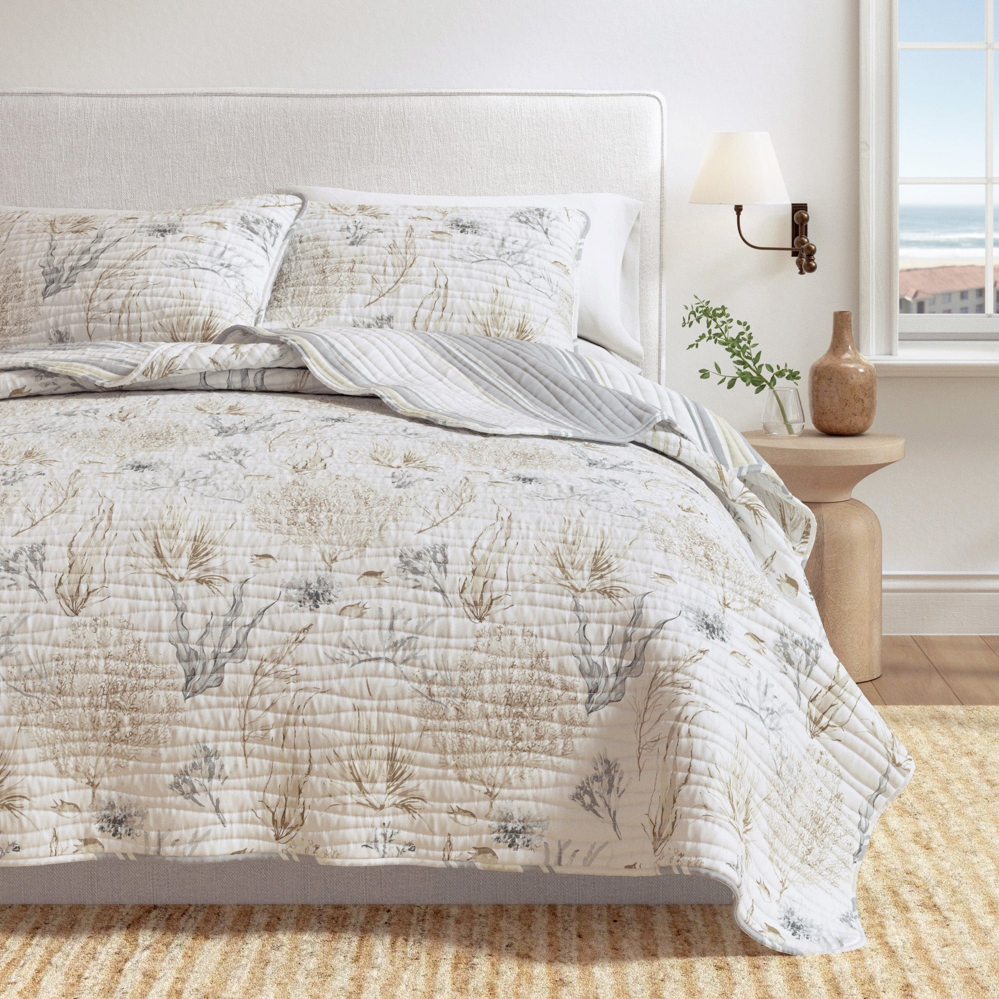 Sleep City Twin / Twin XL / Sea Maze Quilts & Comforters Coral Sea Maze Coastal Quilt Set - Newcomb Collection Great Bay Home