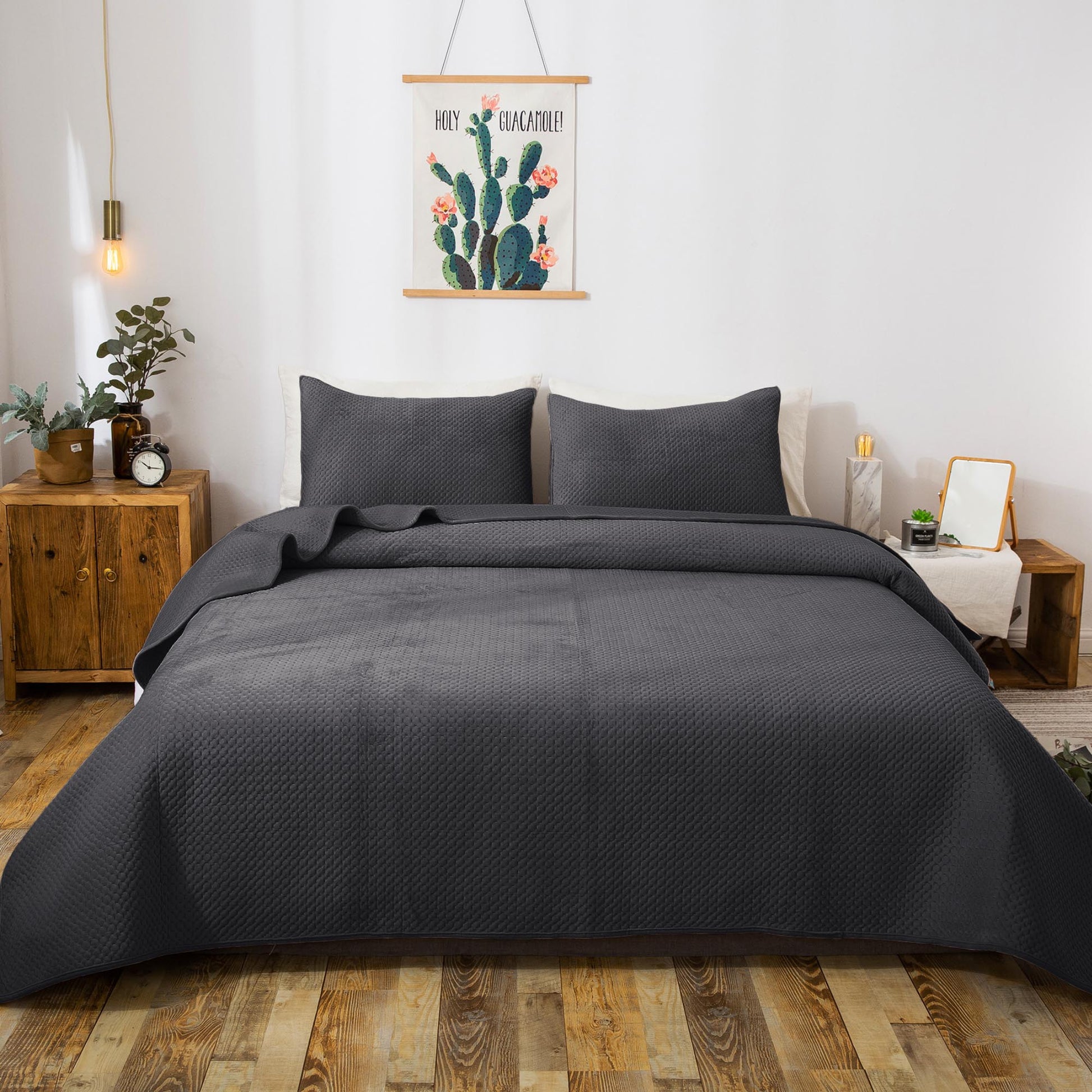 Sleep City Queen / Pewter Grey Bedspread Kasentex All Season Cozy Velvet Quilt Set with Shams, Queen, King, Room Decor, Graduation Gifts Kasentex