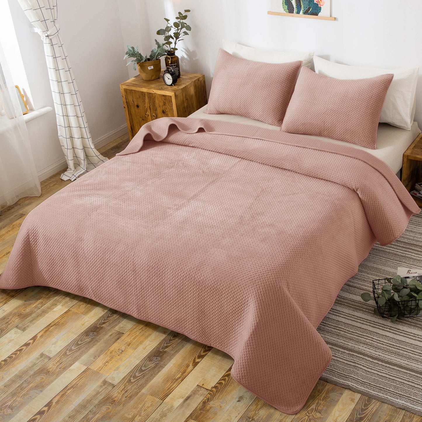 Ultra Soft Plush Poly-Velvet Quilt Set