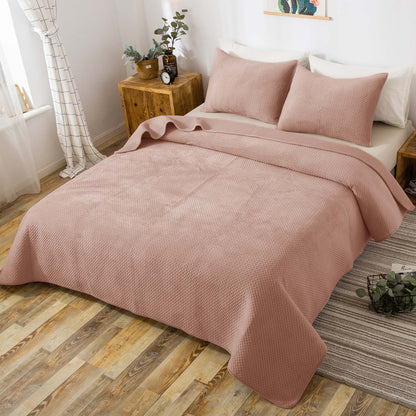 Ultra Soft Plush Poly-Velvet Quilt Set