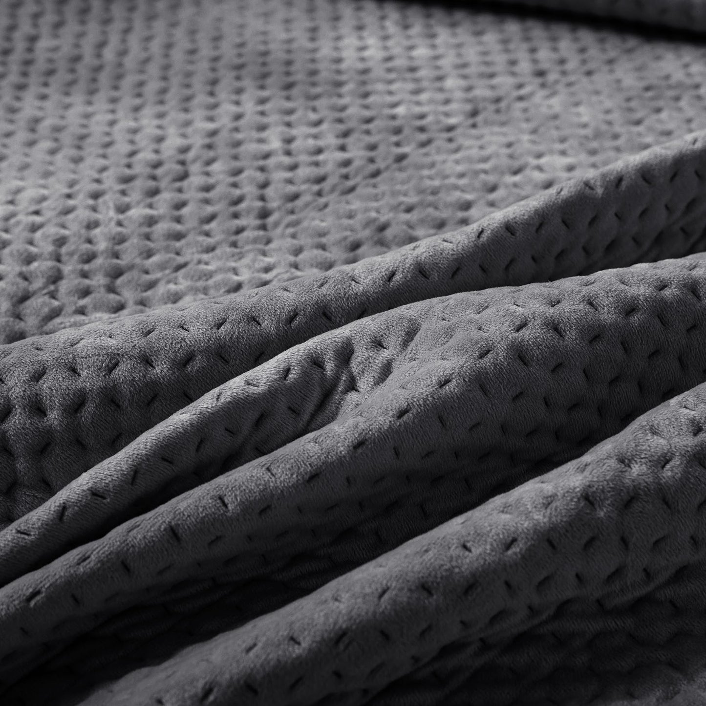 Ultra Soft Plush Poly-Velvet Quilt Set