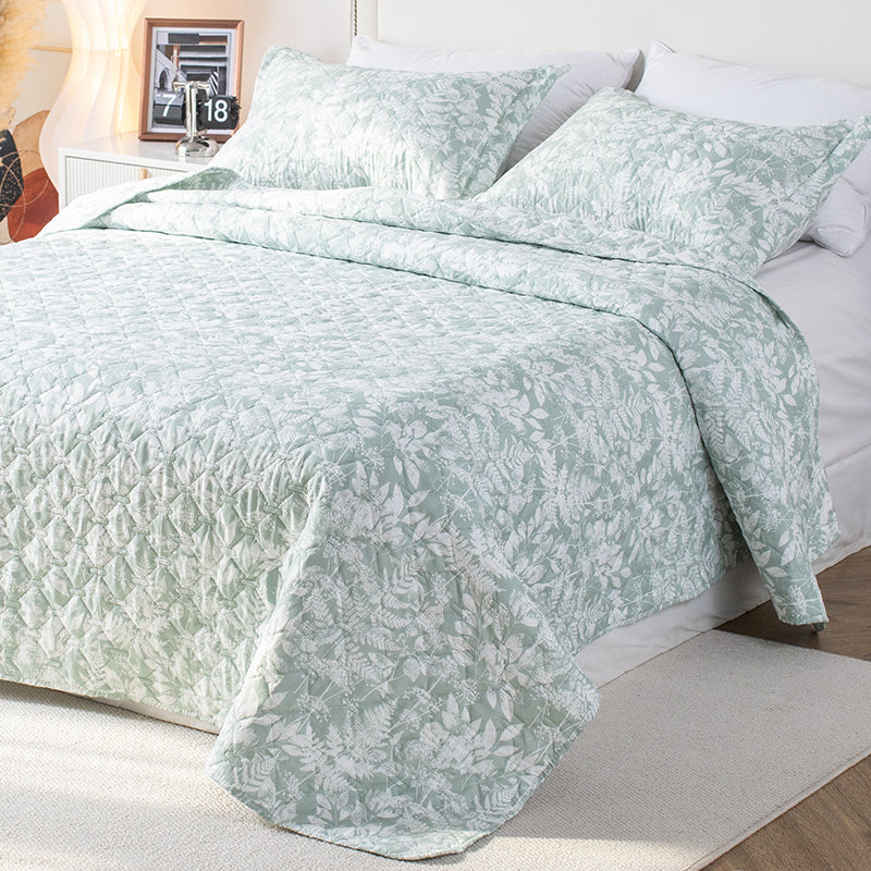 Sleep City Twin Kasentex Lightweight Botanical Green Floral Quilt Set - Light All Season Bedding, Room Decor, Graduation Gifts Kasentex