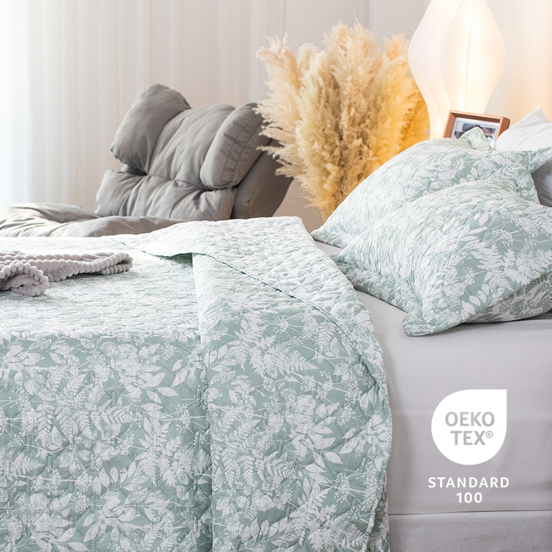 Sleep City Twin Kasentex Lightweight Botanical Green Floral Quilt Set - Light All Season Bedding, Room Decor, Graduation Gifts Kasentex
