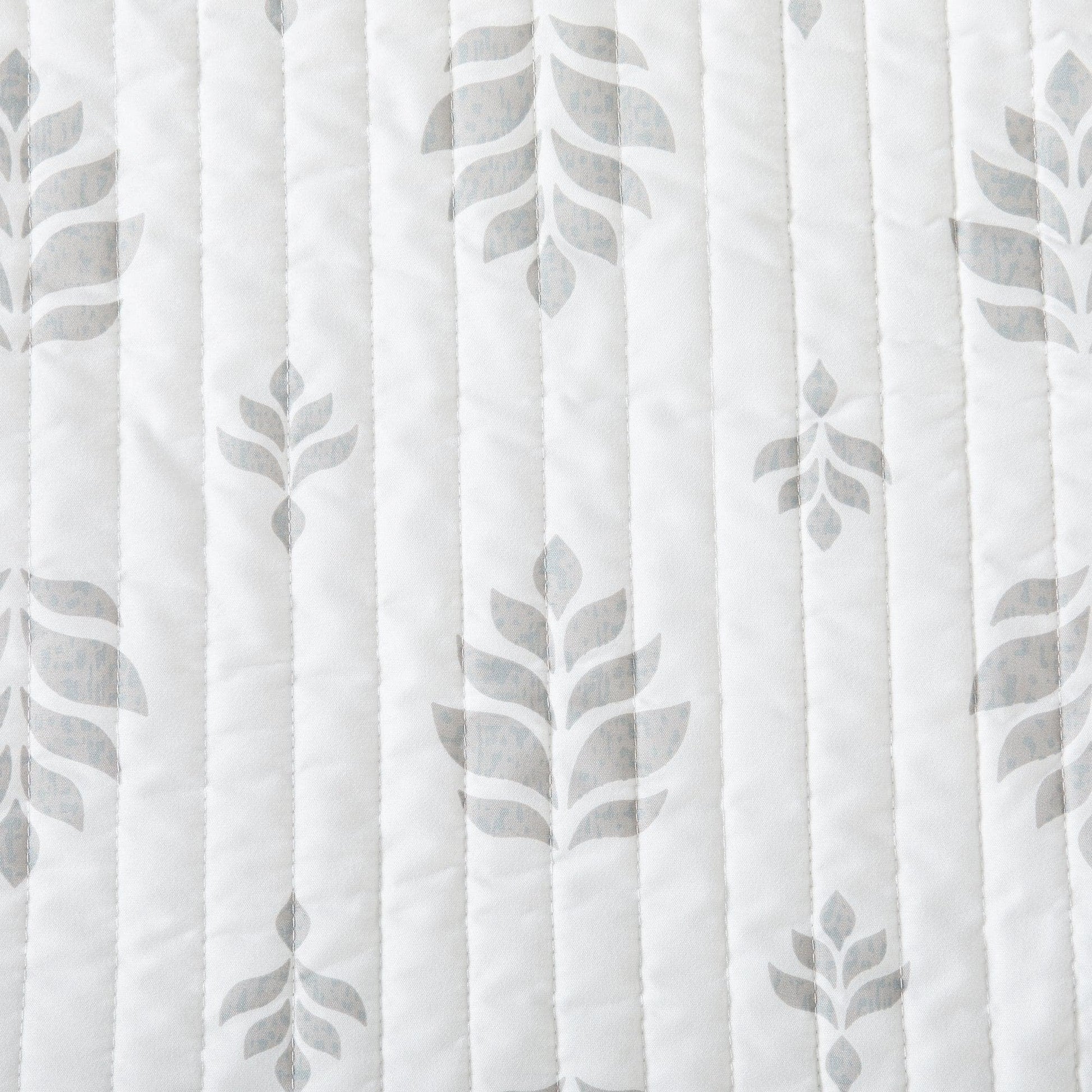 Sleep City Twin / Colette - Grey Quilts 3-Piece French Floral Quilt - Colette Collection Great Bay Home
