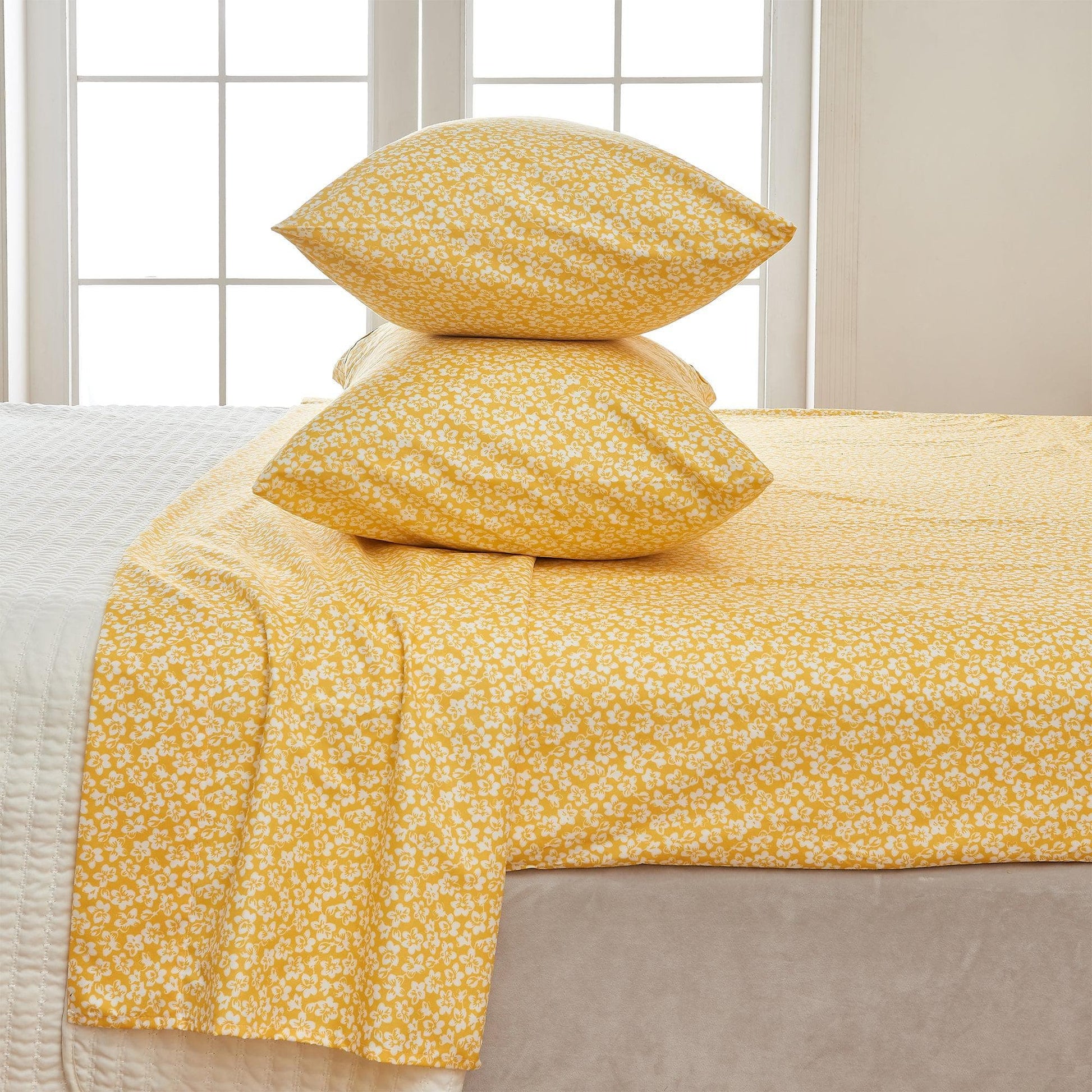 Sleep City Twin / Fading Floral Sheets 4 Piece Watercolor Floral Microfiber Sheet - Delia Collection Great Bay Home