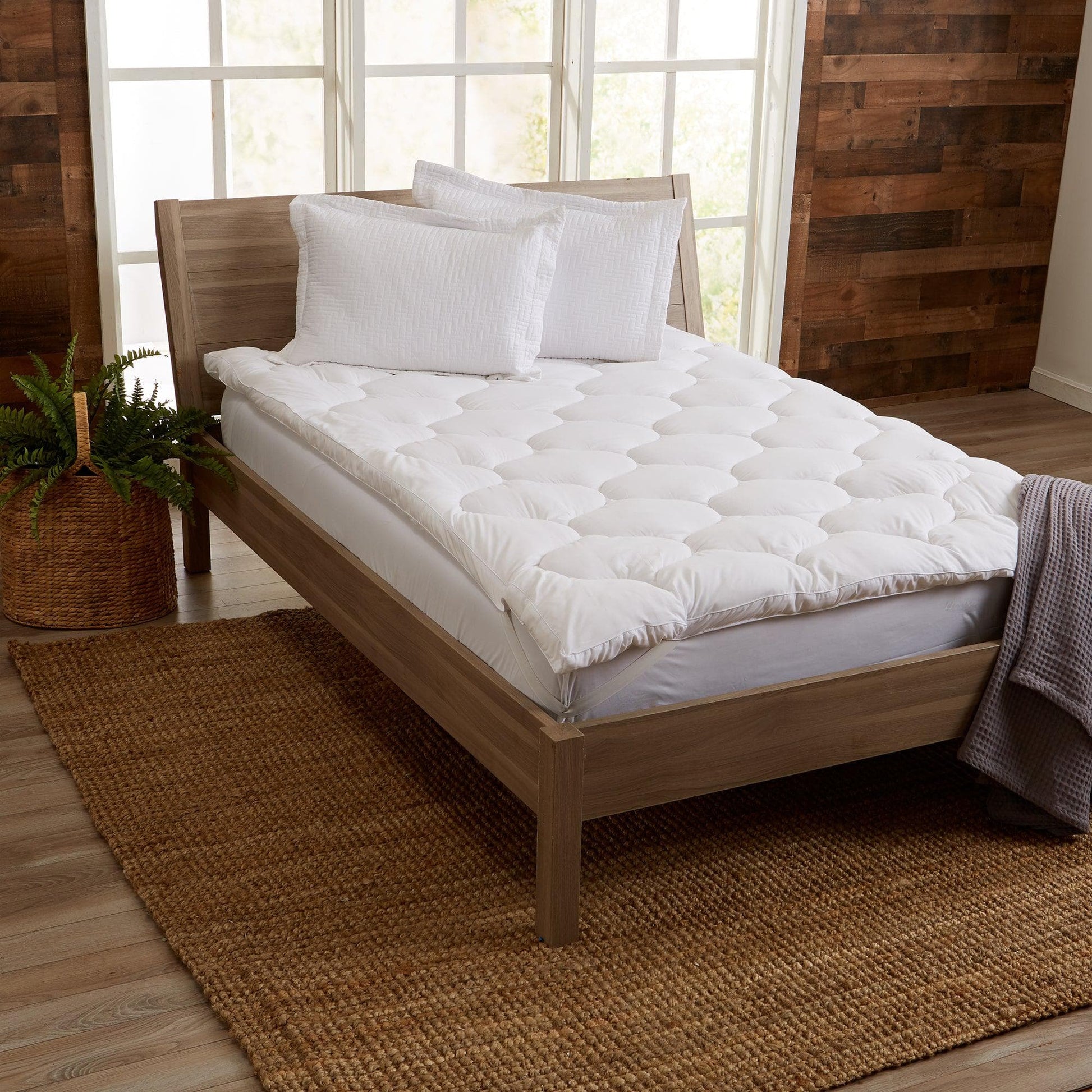 Sleep City Twin / White Mattress Topper 2 Inch Thick Hypoallergenic Mattress Topper - Kyla Collection Great Bay Home