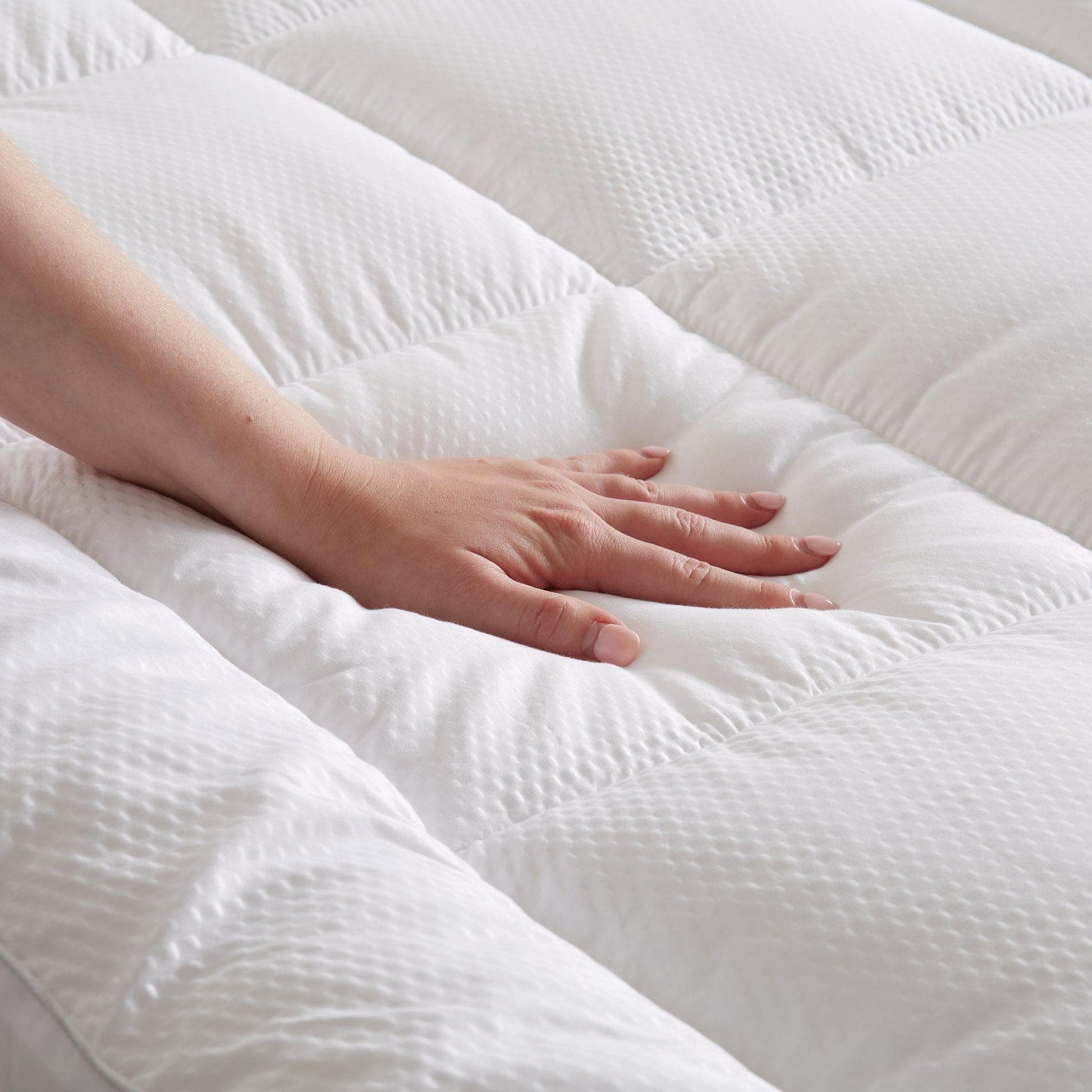 Sleep City Queen / White Mattress Topper 2 Inch Thick Mattress Topper - Restful Sleep Collection Great Bay Home