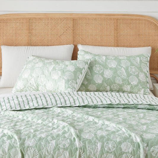 Sleep City King / Large Seashells Quilts Green Seashell Quilt - Emerald Bay Great Bay Home