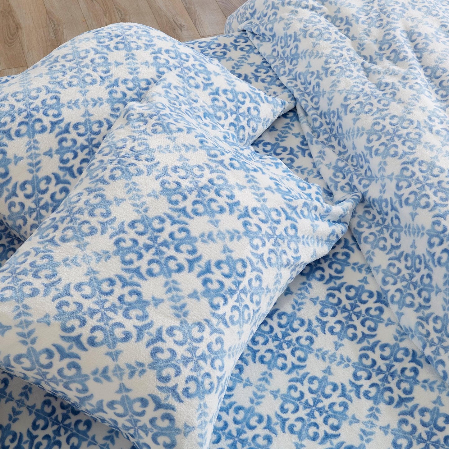 Sleep City Twin / Lattice - White / Jade Sheets 4-Piece Printed Plush Sheet - Velvet Luxe Lattice Collection Great Bay Home