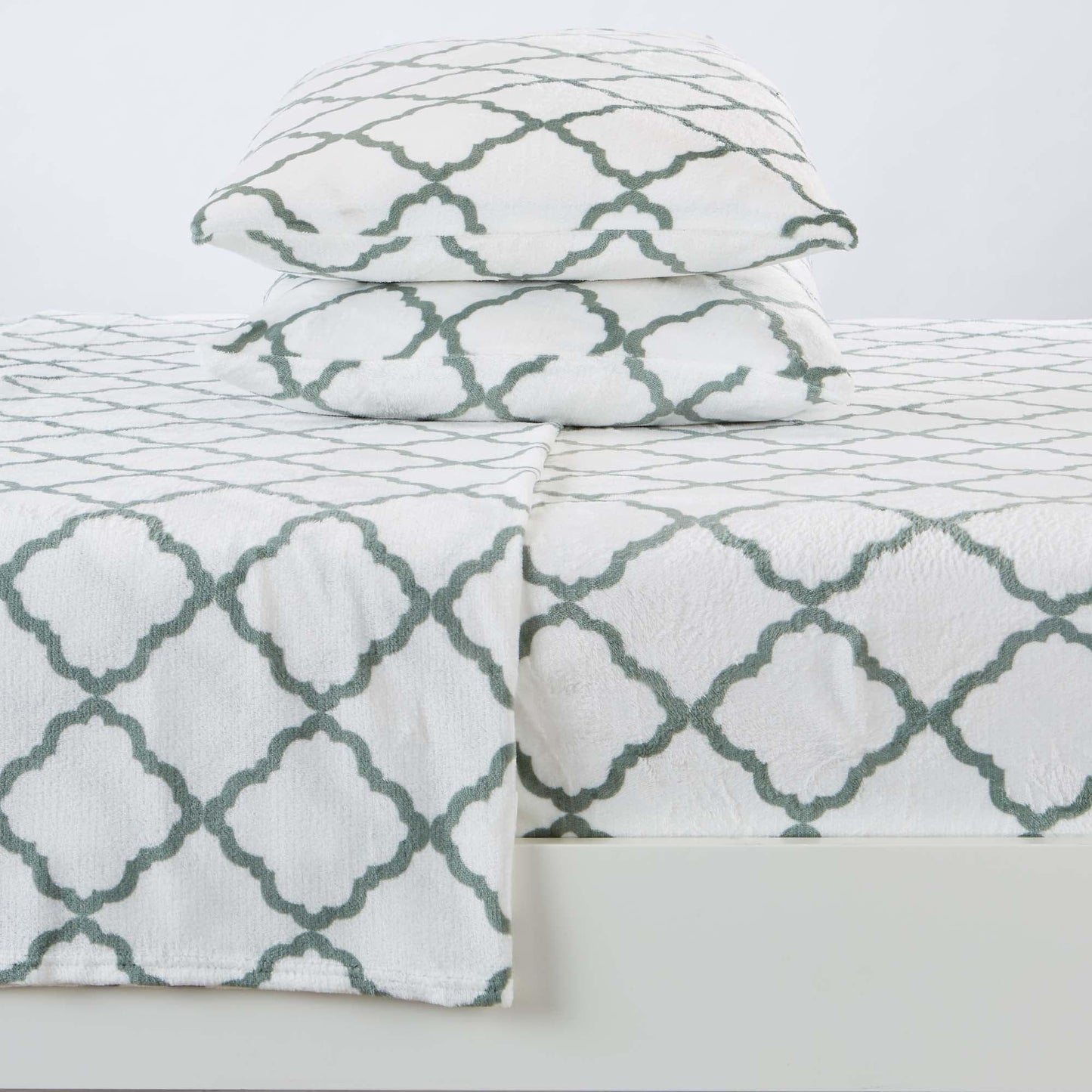 Sleep City Twin / Lattice - White / Jade Sheets 4-Piece Printed Plush Sheet - Velvet Luxe Lattice Collection Great Bay Home