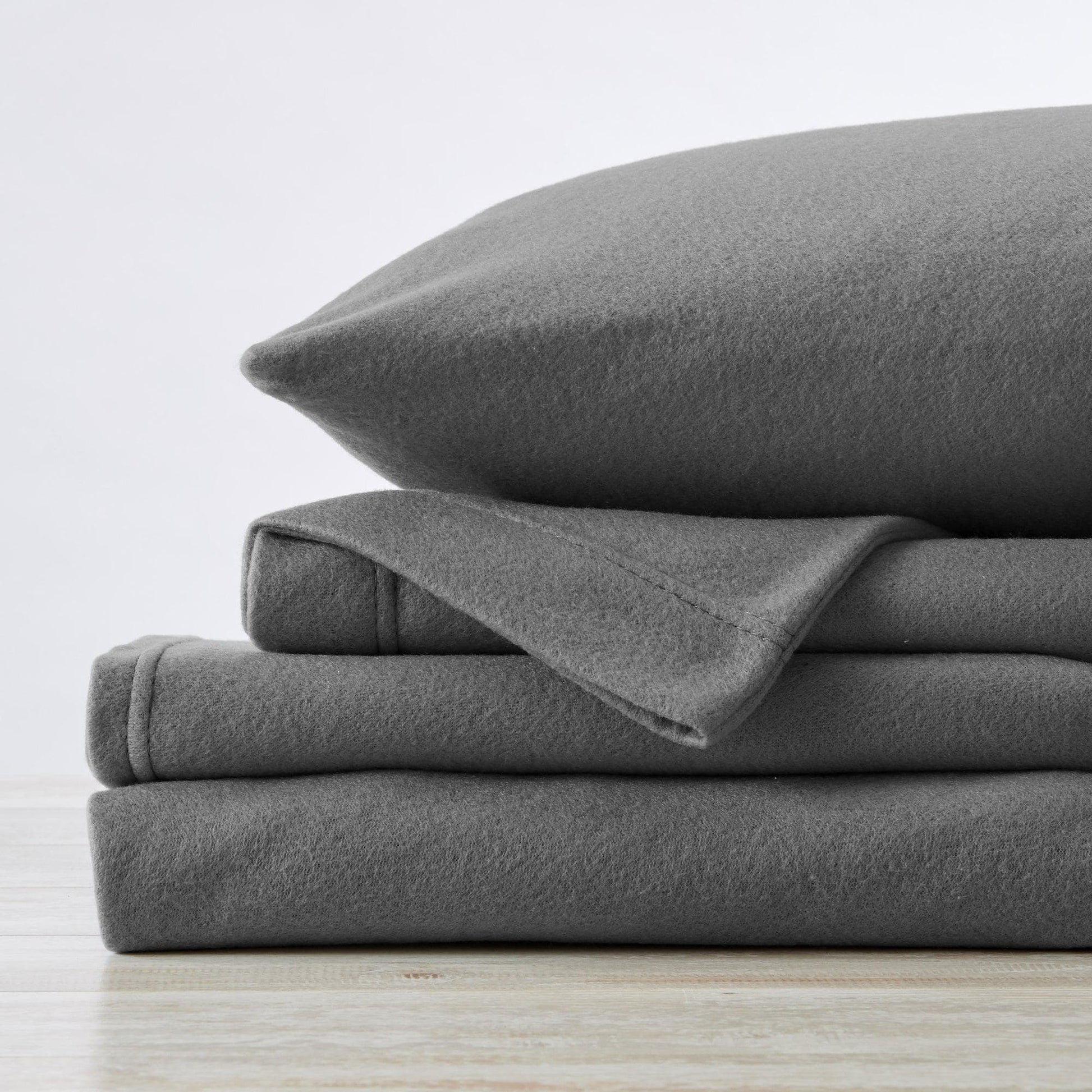 Sleep City Twin / Ivory Sheets 4-Piece Solid Fleece Sheet - Christina Collection Great Bay Home