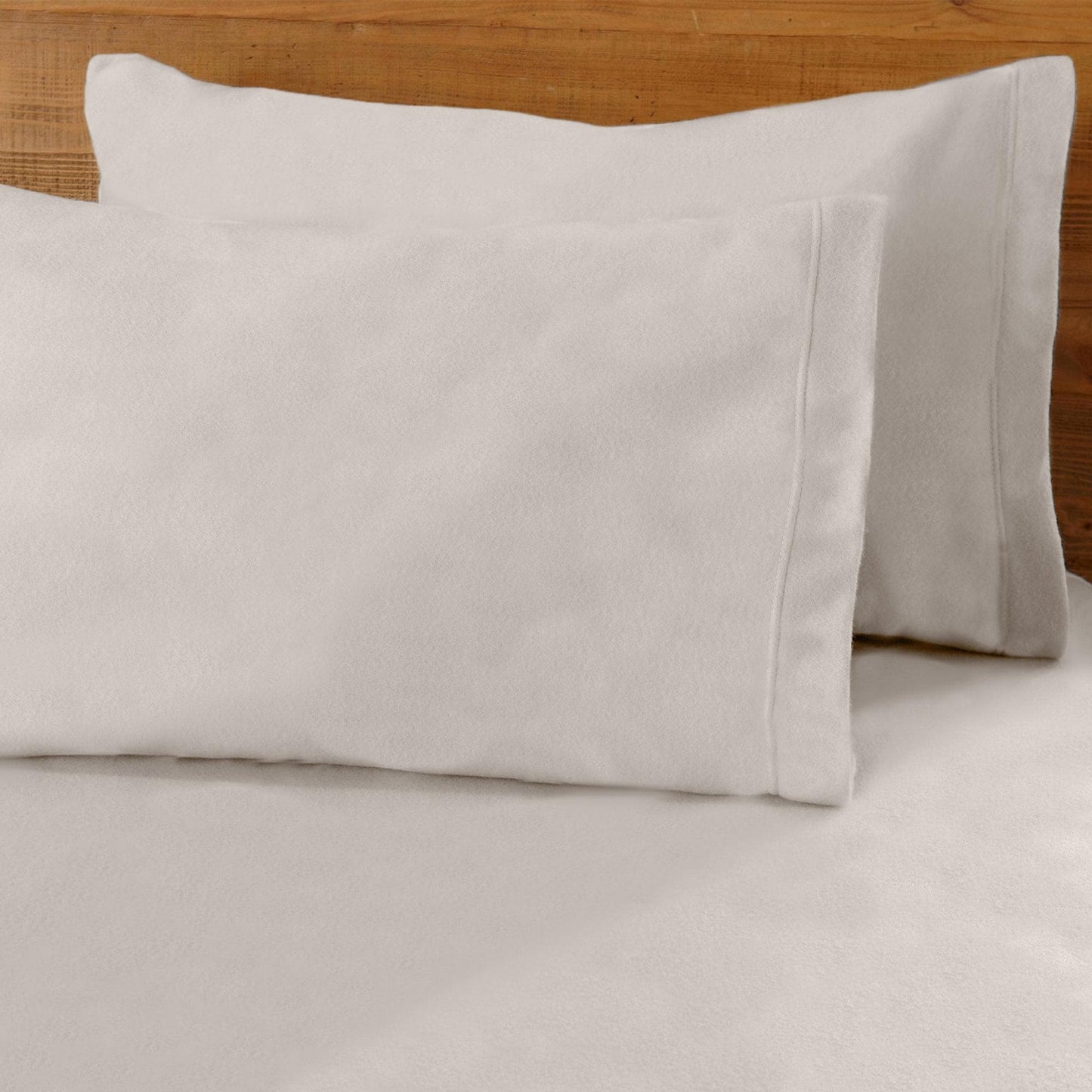 Sleep City Twin / Ivory Sheets 4-Piece Solid Fleece Sheet - Christina Collection Great Bay Home