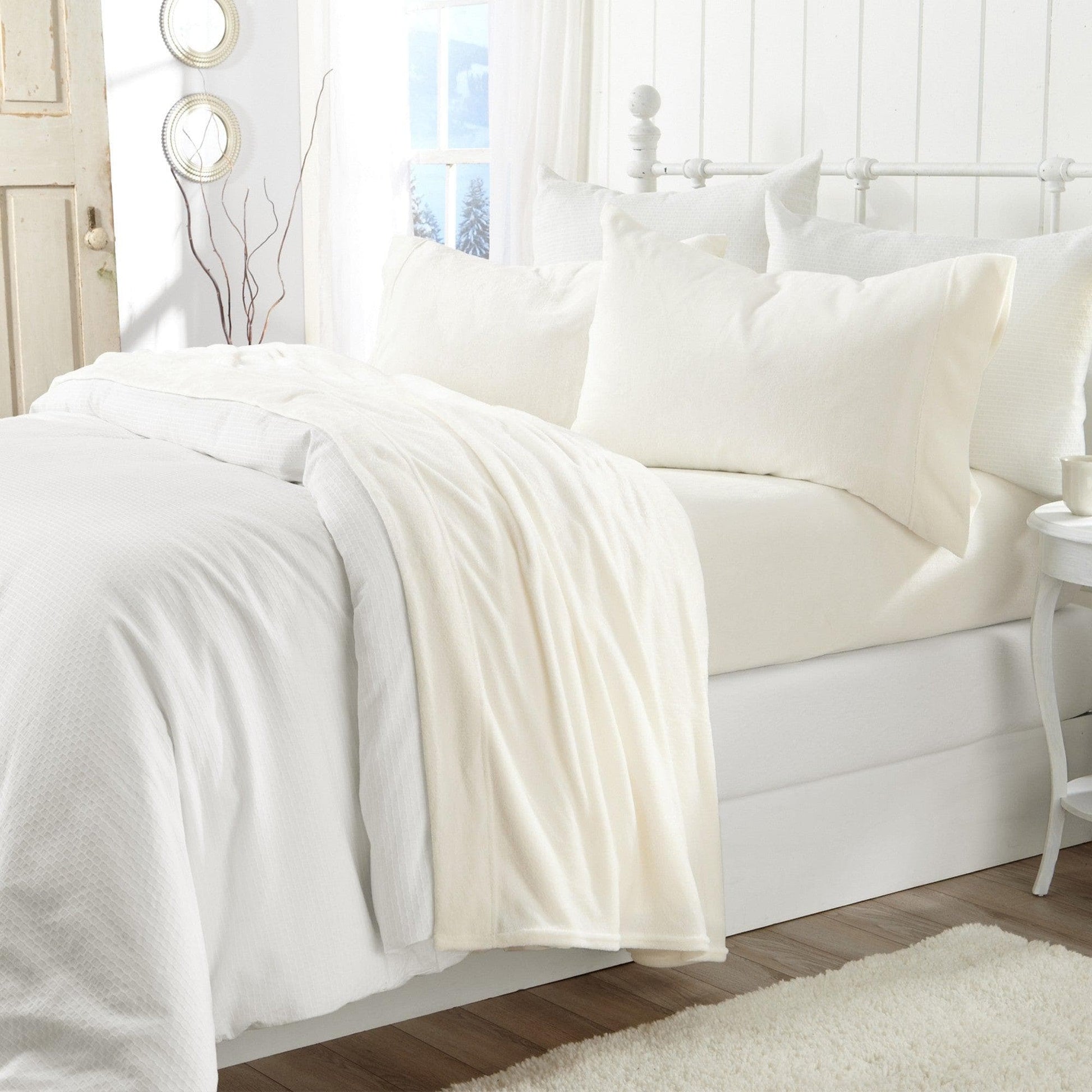 Sleep City Twin / Sea Mist Sheets 4-Piece Solid Plush Sheet - Velvet Luxe Collection Great Bay Home