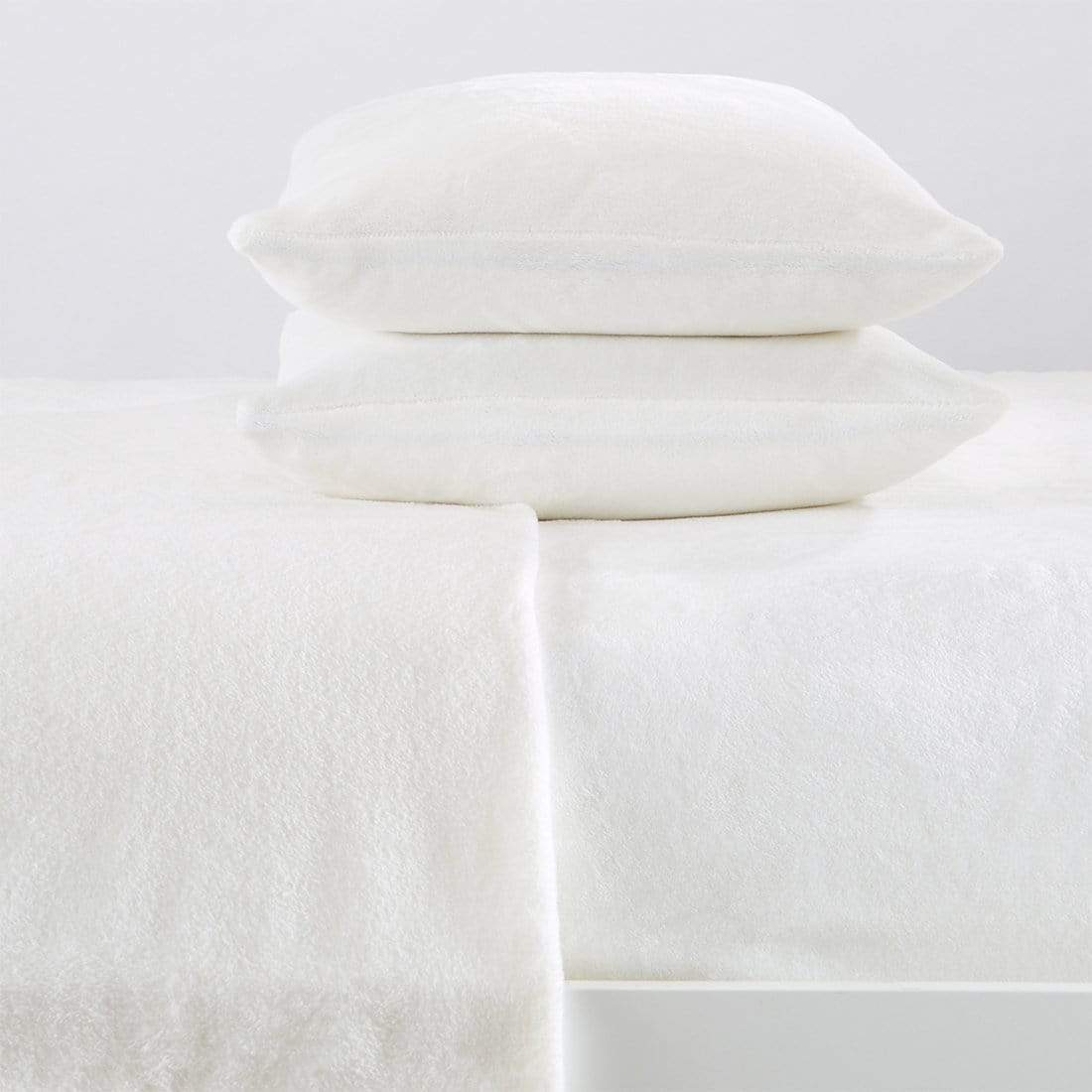 Sleep City Twin / Off White Sheets 4-Piece Solid Plush Sheet - Velvet Luxe Collection Great Bay Home