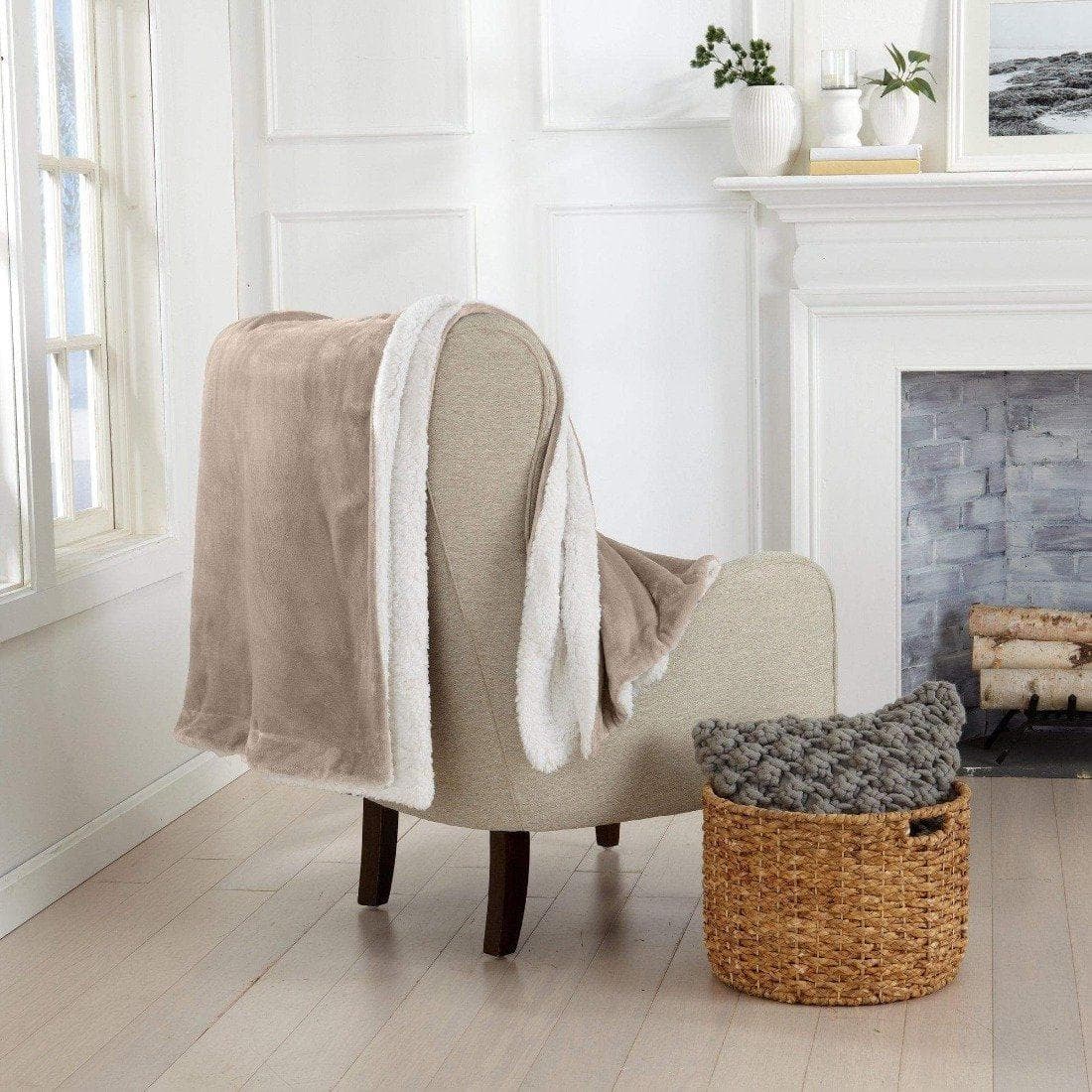 Sleep City Twin / Powder Blue Velvet Plush Sherpa Luxury Bed Blanket - Kinsley Collection Great Bay Home