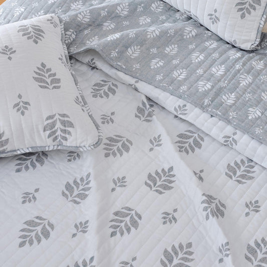 Sleep City Twin / Colette - Grey Quilts 3-Piece French Floral Quilt - Colette Collection Great Bay Home