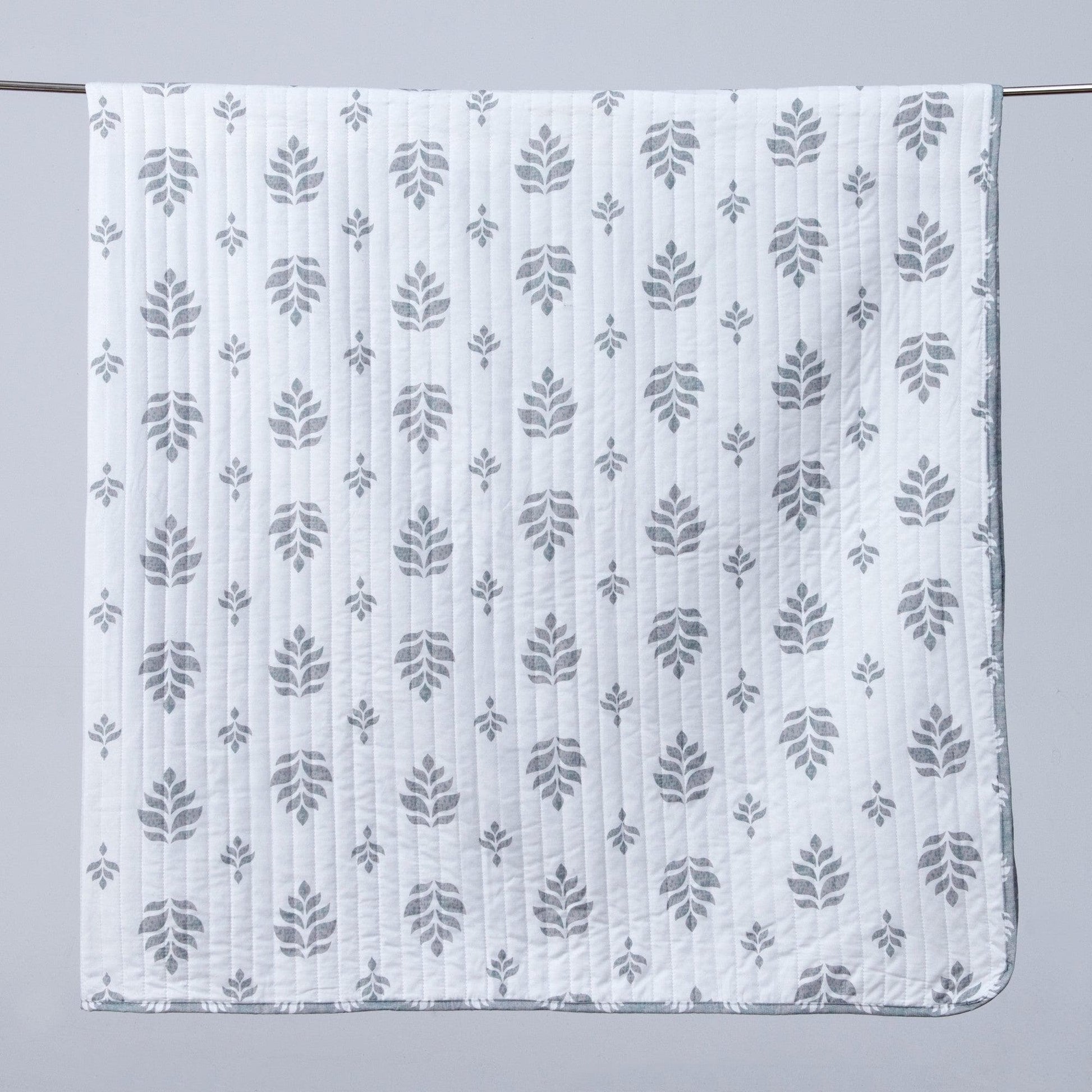 Sleep City Twin / Colette - Grey Quilts 3-Piece French Floral Quilt - Colette Collection Great Bay Home