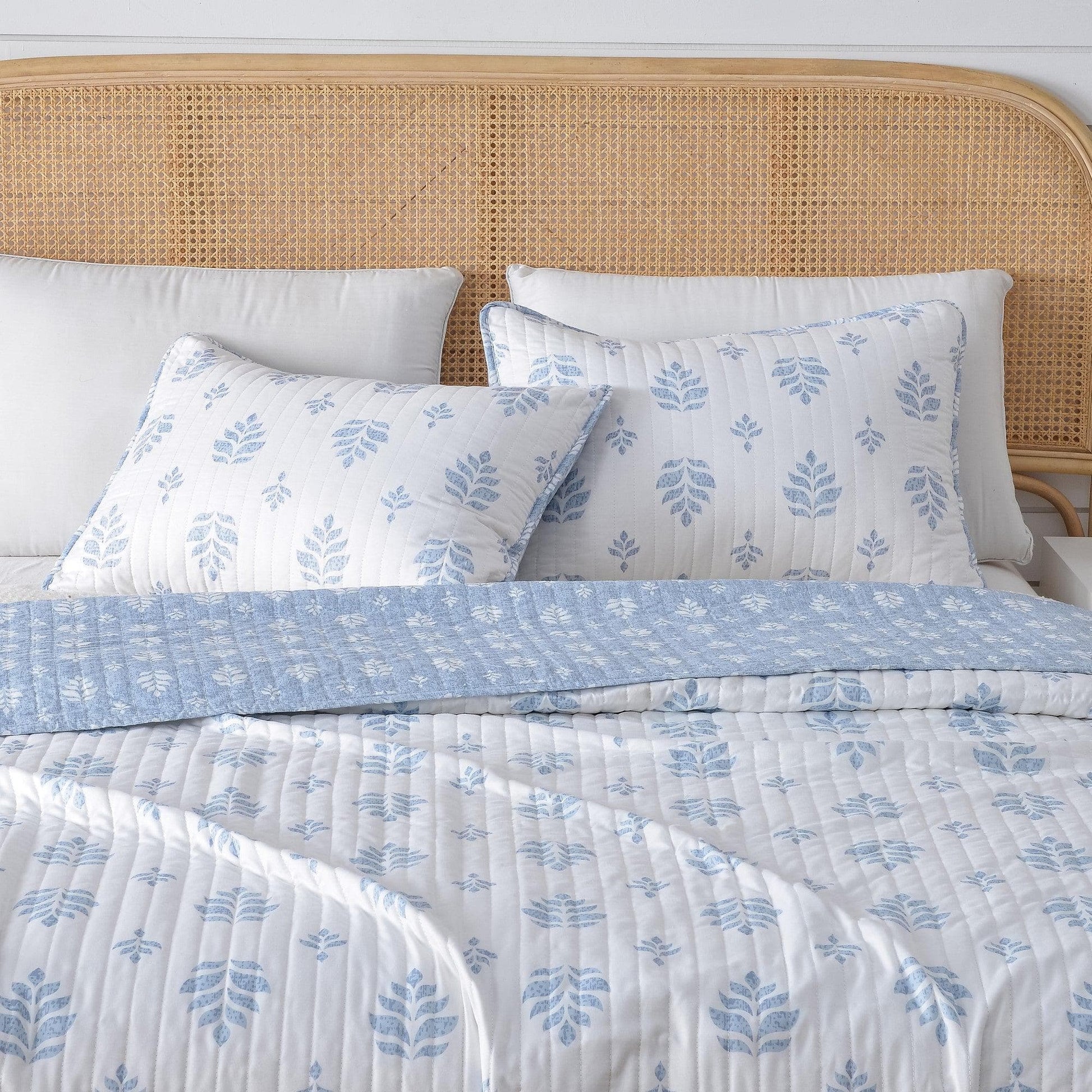 Sleep City Twin / Colette - Blue Quilts 3-Piece French Floral Quilt - Colette Collection Great Bay Home