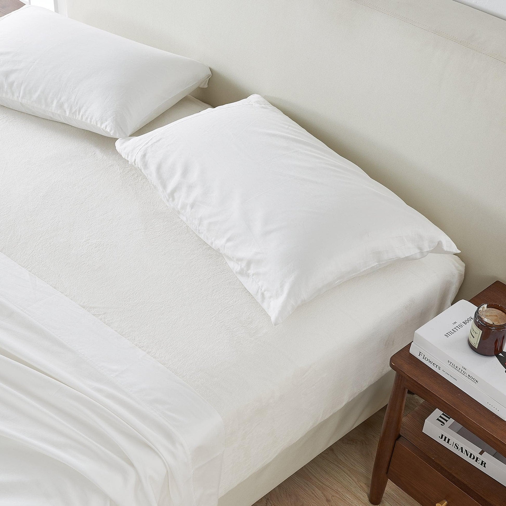 Sleep City Twin / Dark Grey Bed Sheets Solid Plush Fitted Sheet - Velvet Luxe Collection Great Bay Home