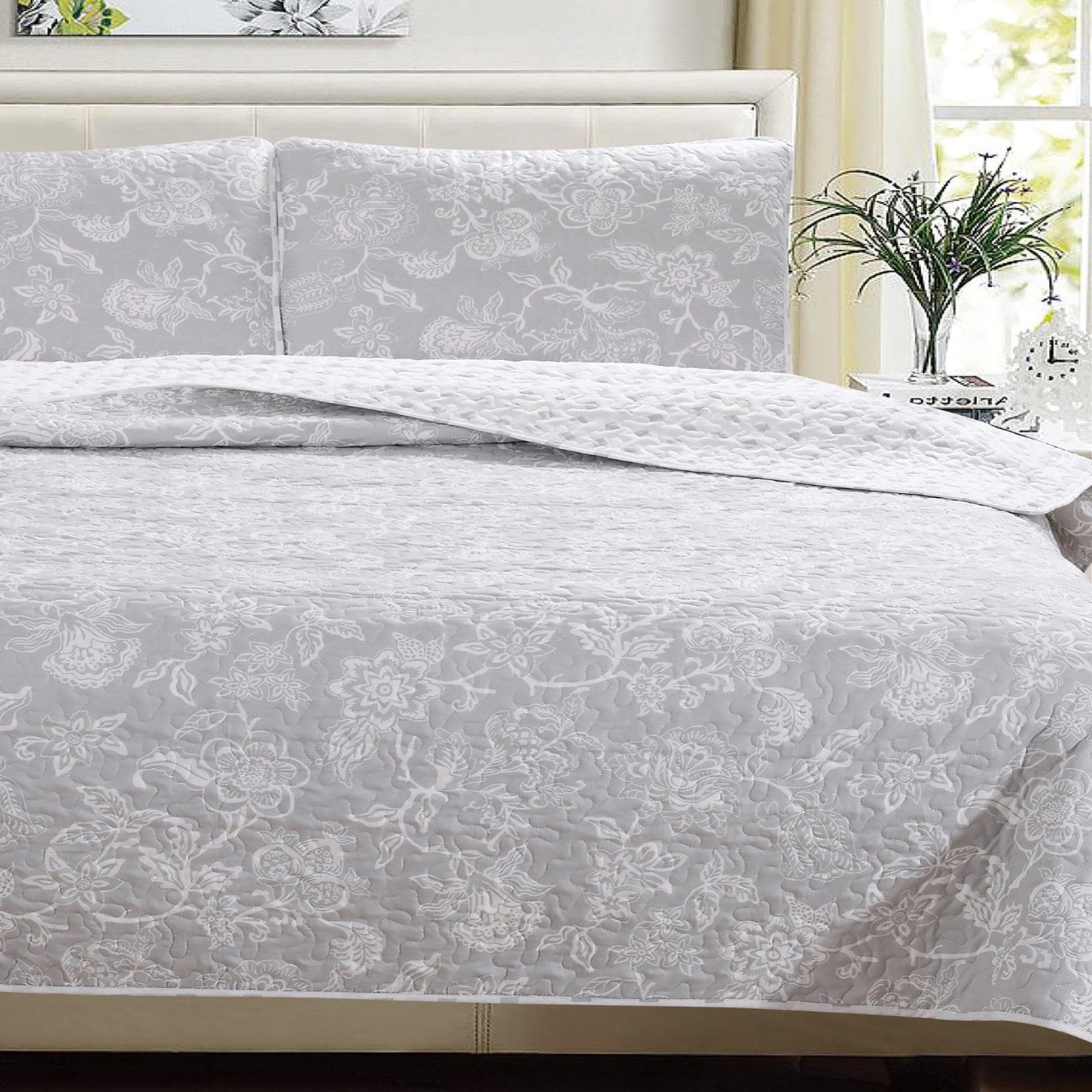 Sleep City Twin / Emma - Grey Quilts 3-Piece Floral Quilt - Emma Collection Great Bay Home