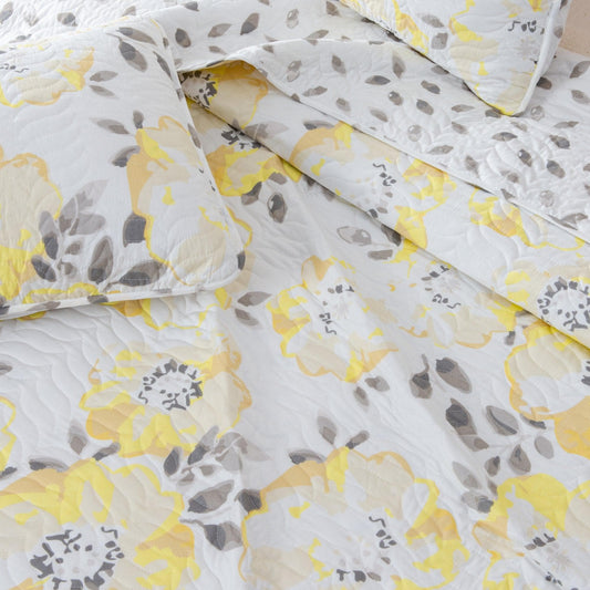 Sleep City Twin / Helene - Yellow Quilts 3 Piece Floral Quilt Set - Helene Collection Great Bay Home