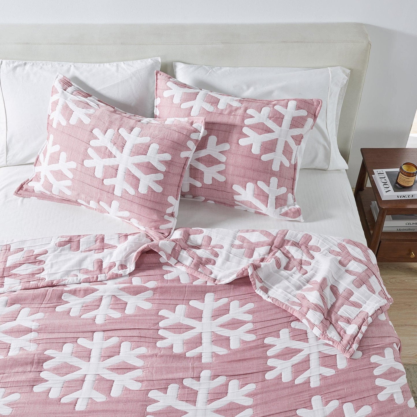 Matelassé Snowflake Quilt Set - Nino Collection