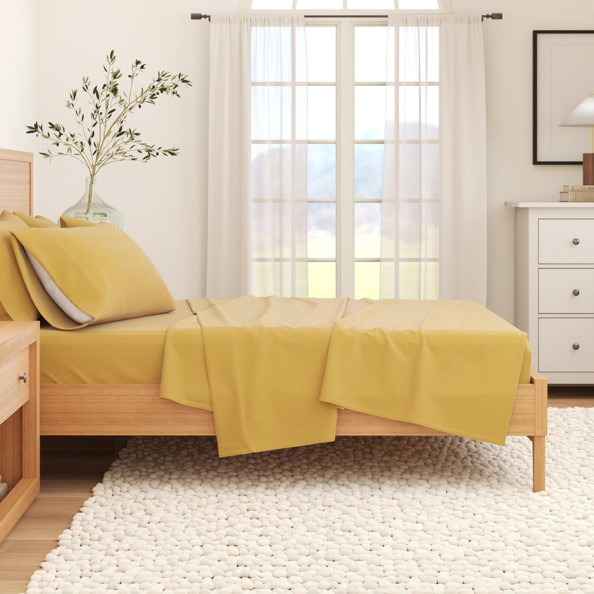 Sleep City Twin / Winter White Sheets 4-Piece Cotton Solid Flannel Sheet - Nordic Collection Great Bay Home