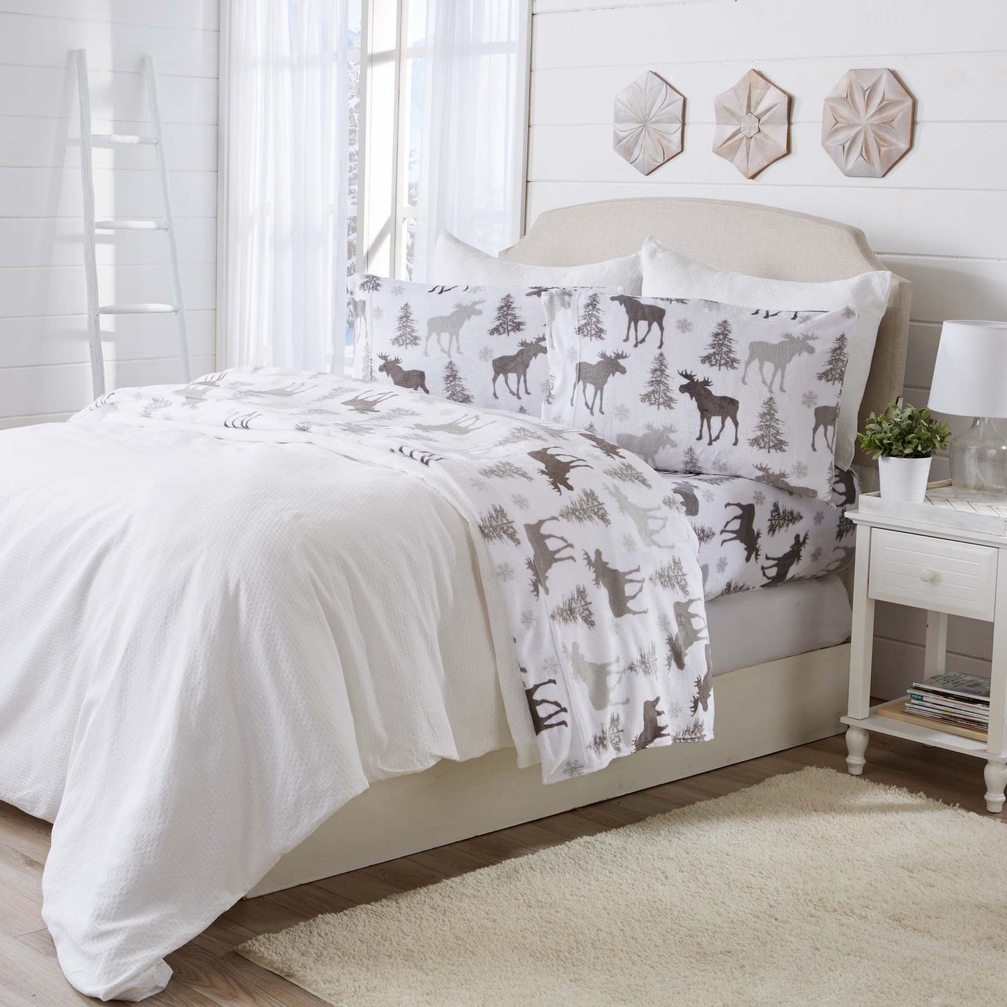 4-Piece Printed Plush Sheet - Velvet Luxe Collection