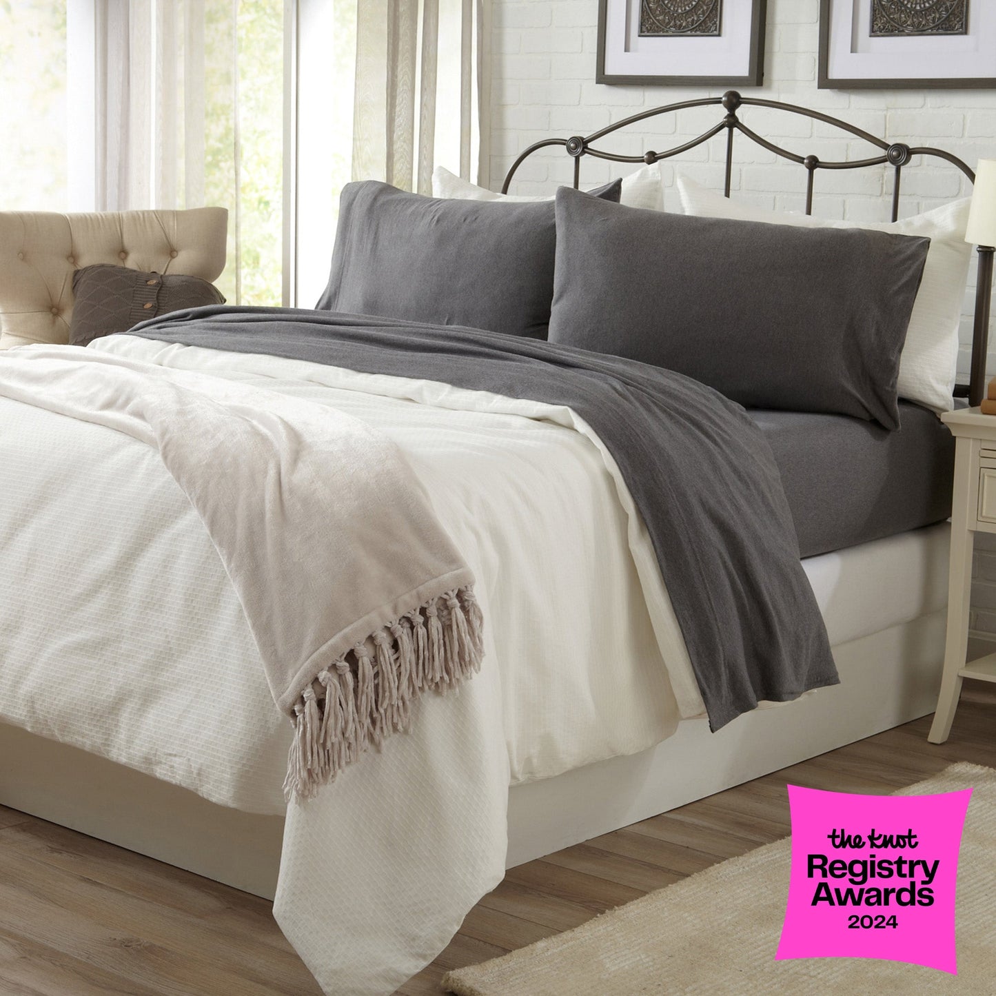 Sleep City Twin / Winter White Sheets 4-Piece Jersey Sheet - Carmen Collection Great Bay Home